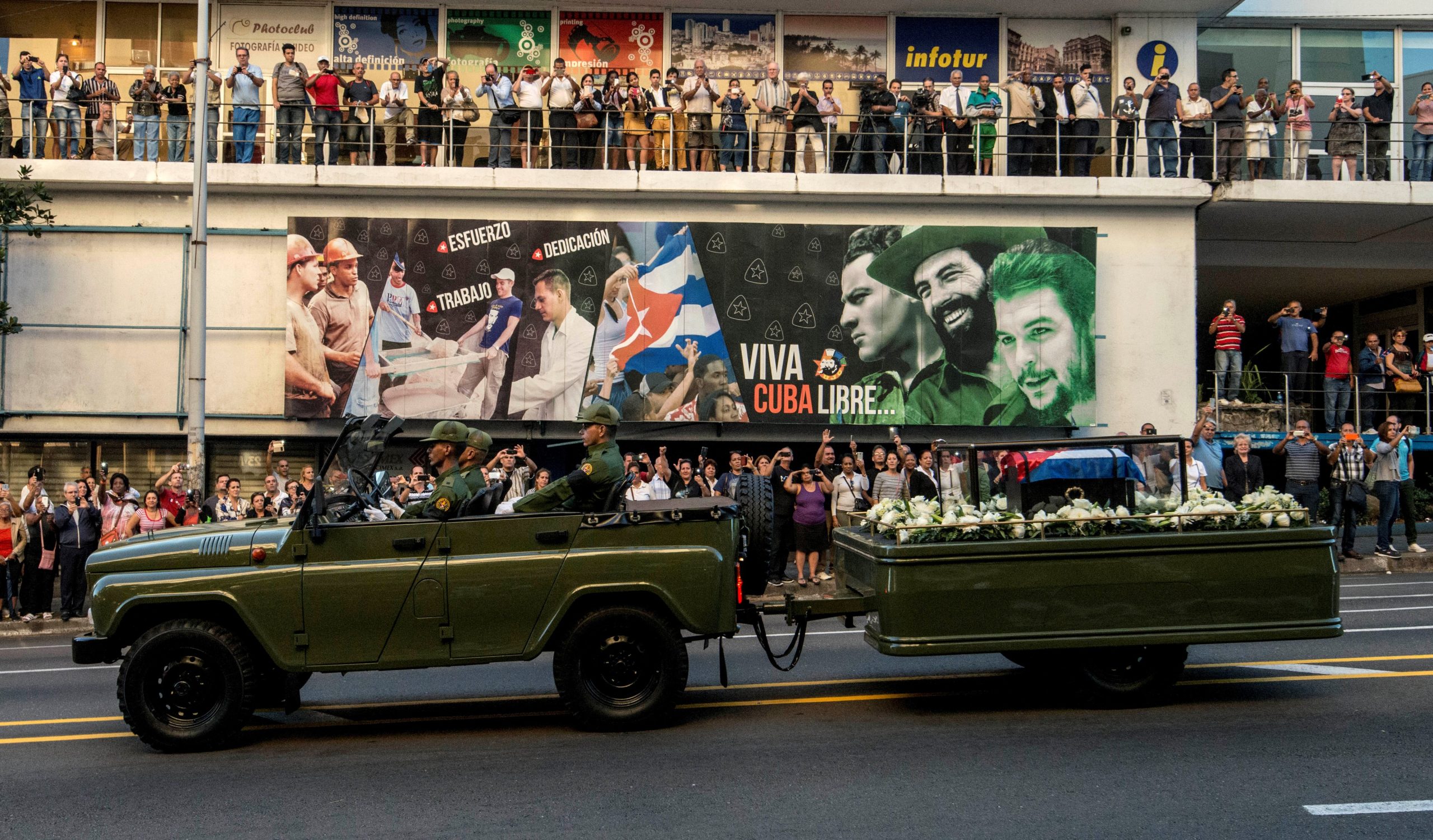 Oito dias depois, a homenagem a Fidel tem lugar em Santiago de Cuba