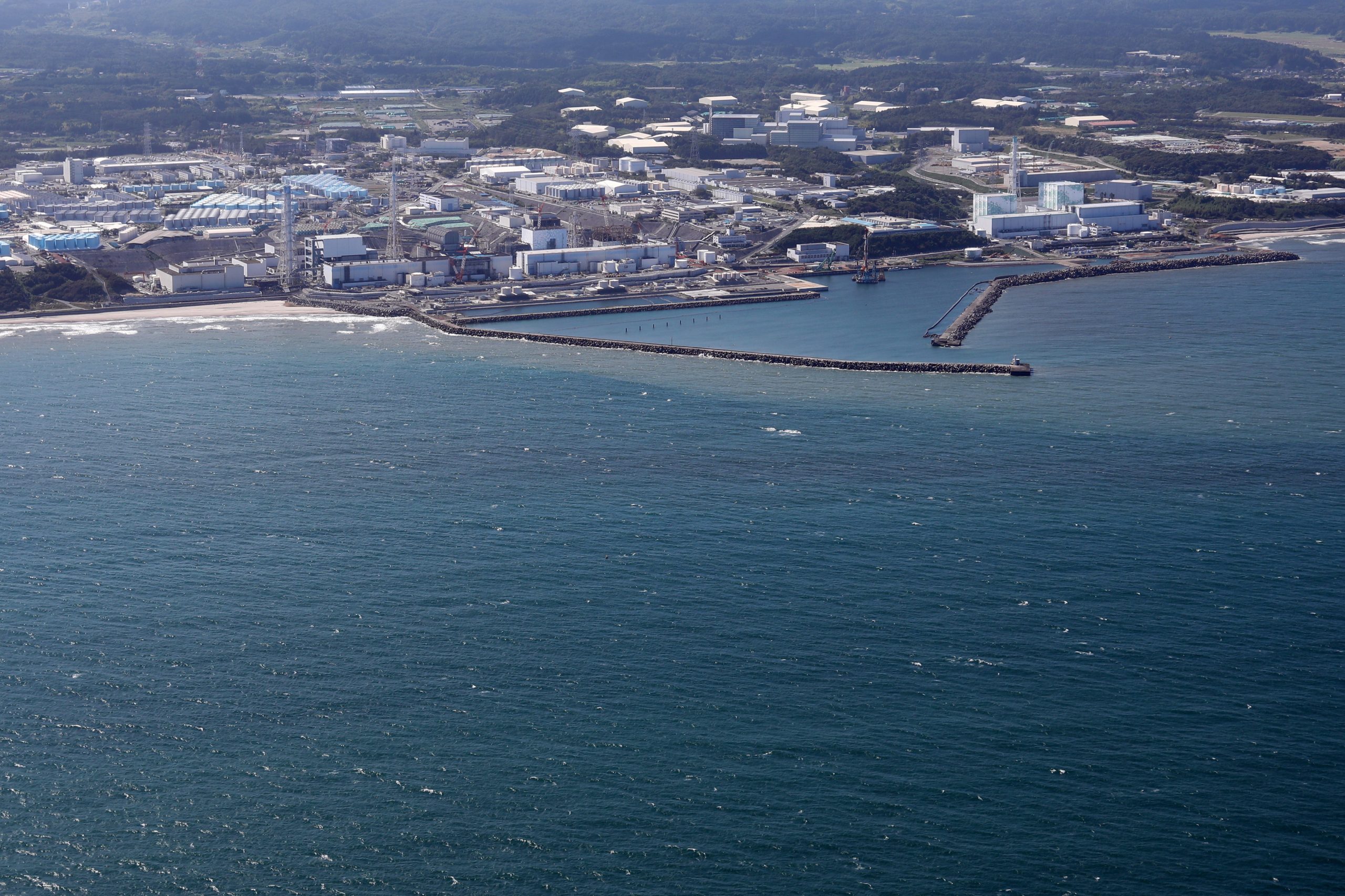 Japão denuncia “assédio telefónico” a empresas após o começo do despejo das águas de Fukushima