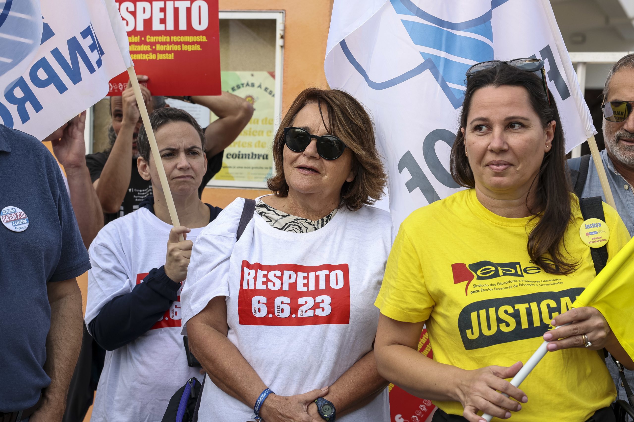 Professores: FNE saúda “enorme adesão” à greve e estima mais de cem escolas encerradas