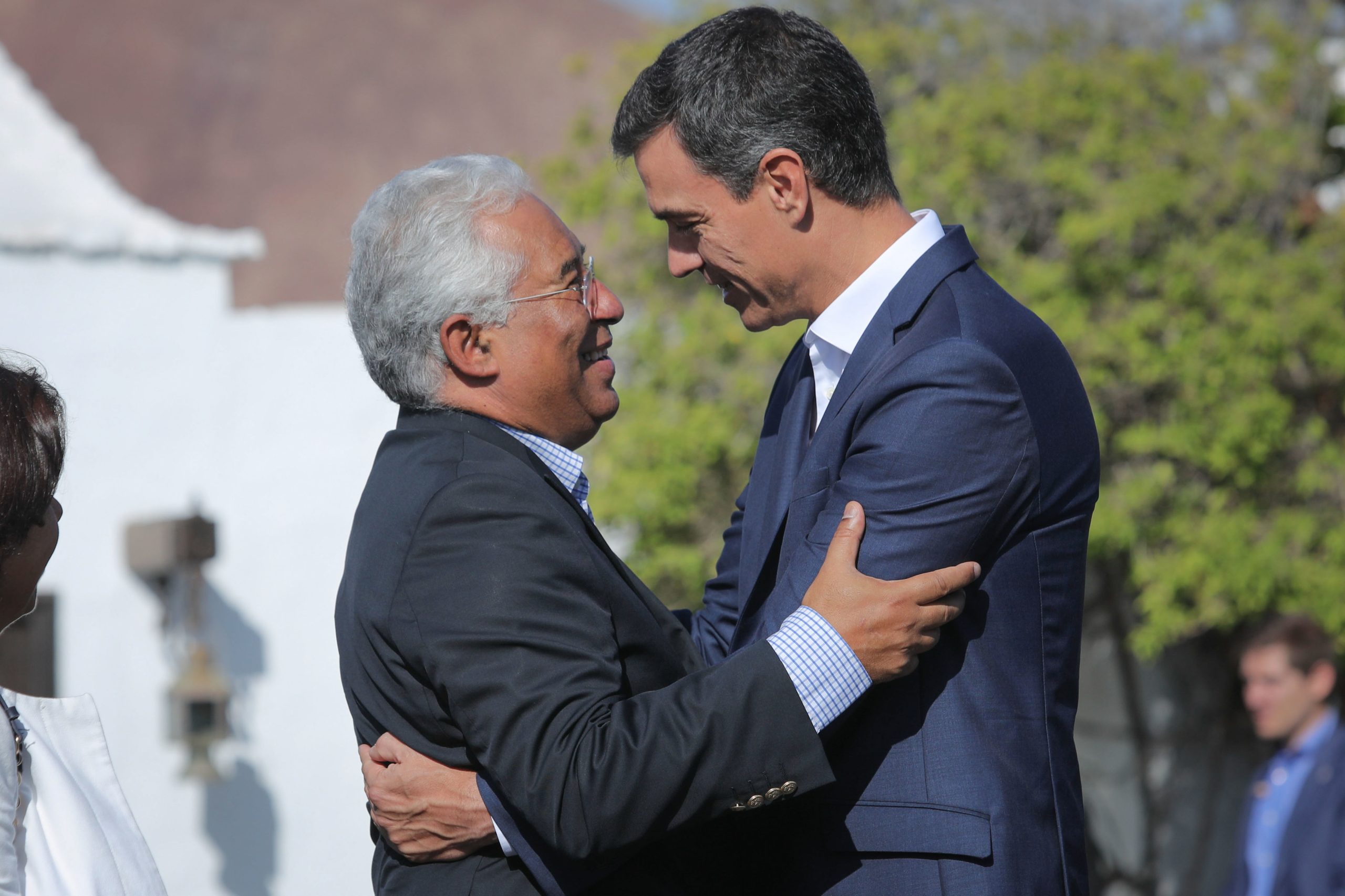 Pedro Sánchez defende que António Costa ainda tem futuro na política europeia