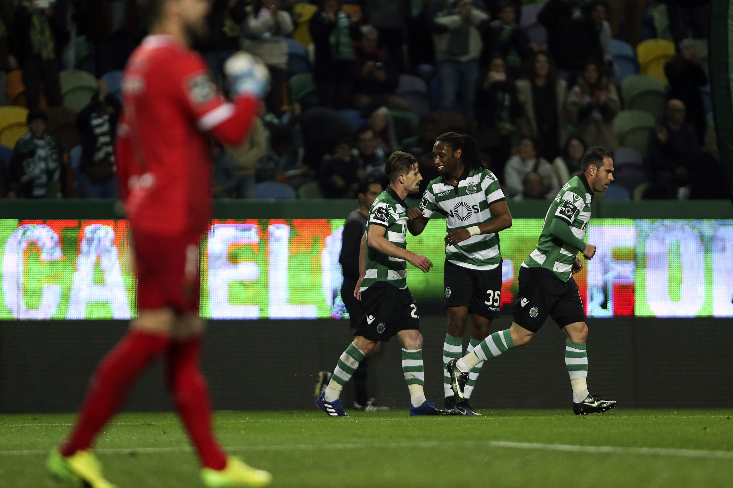 Clássico: Geraldes e Pondece vão a jogo. Campbell fica de fora.