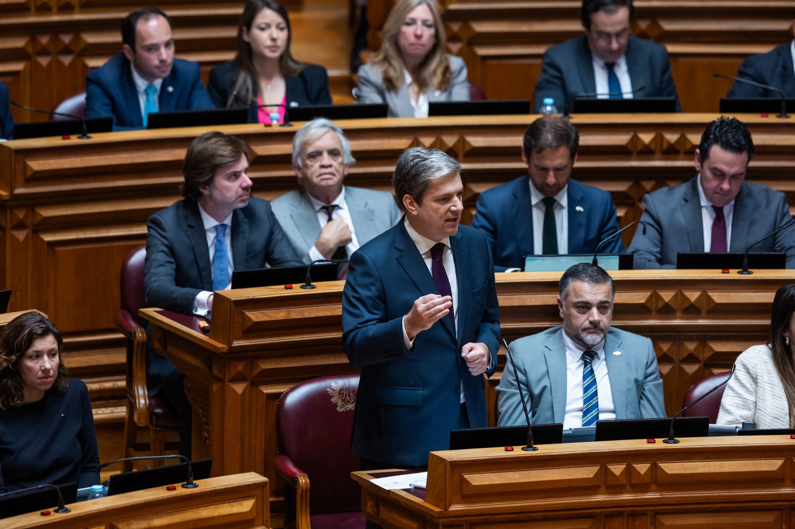 Núncio elogia “ determinação do executivo” e desvaloriza moções de rejeição de “leninistas e trotskistas”
