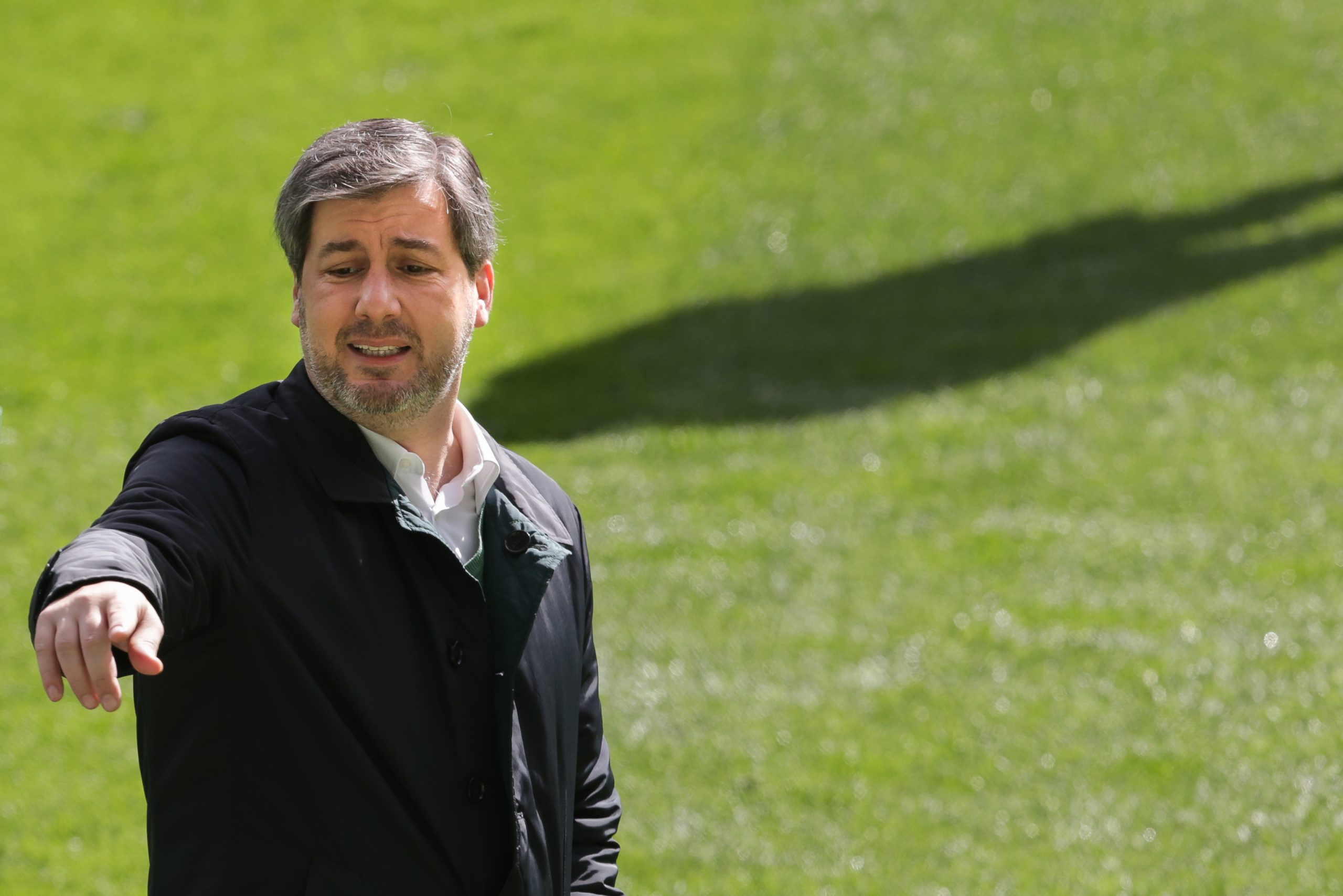 Presidente do Sporting diz que jogadores têm de “fazer o dobro” em Madrid