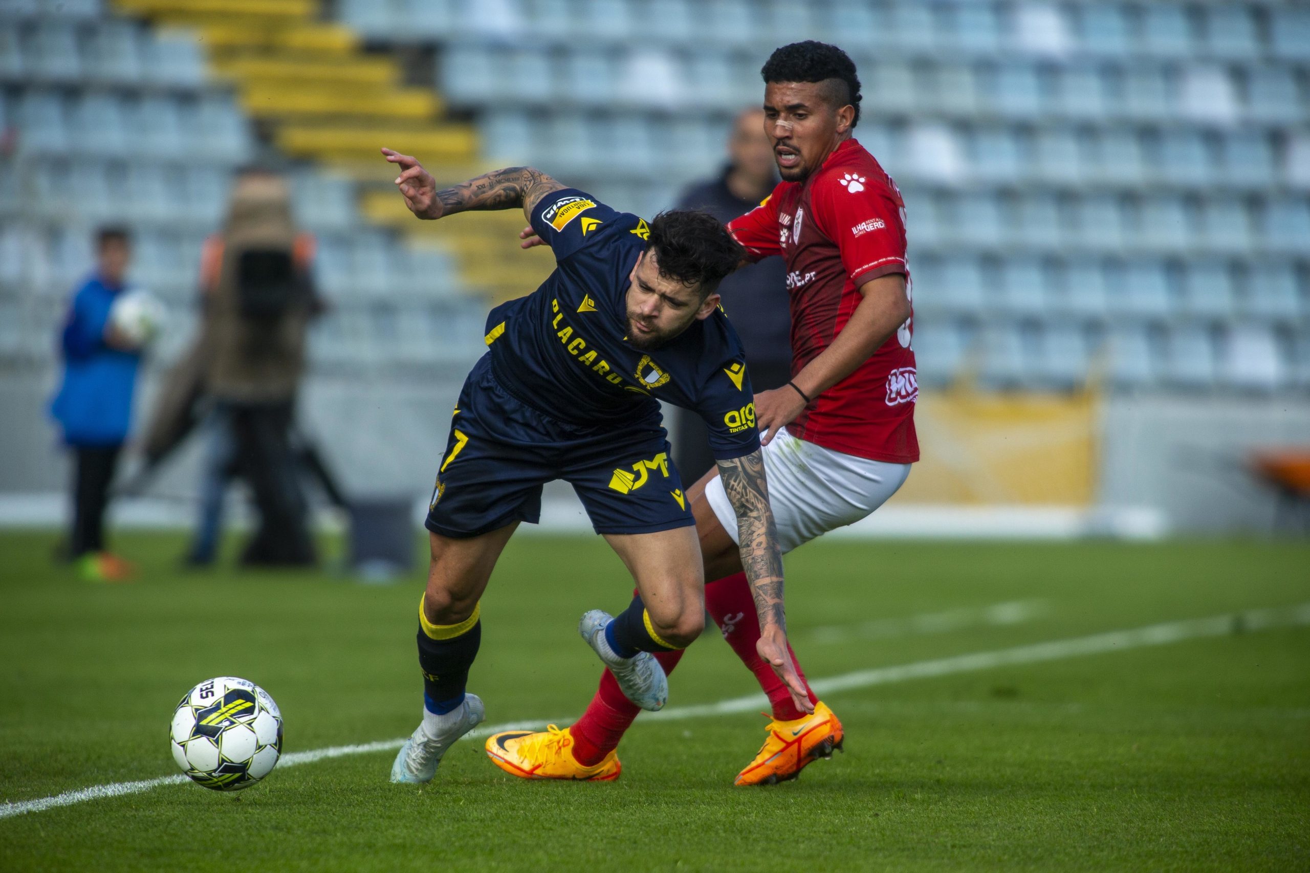 Famalicão vence nos Açores e afasta-se dos últimos lugares