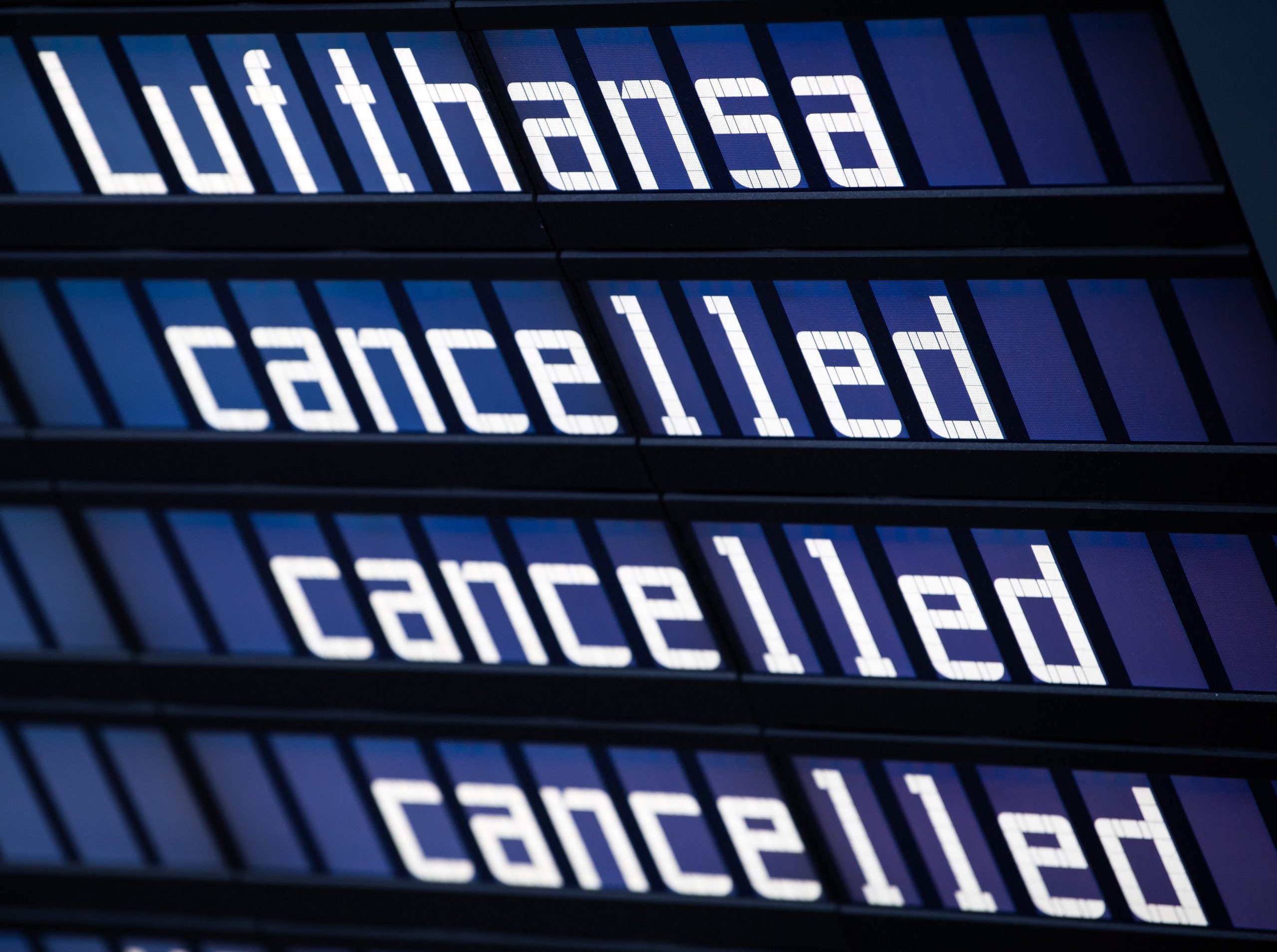 Greve de seis dias na Lufthansa custou 100 milhões de euros à companhia aérea alemã
