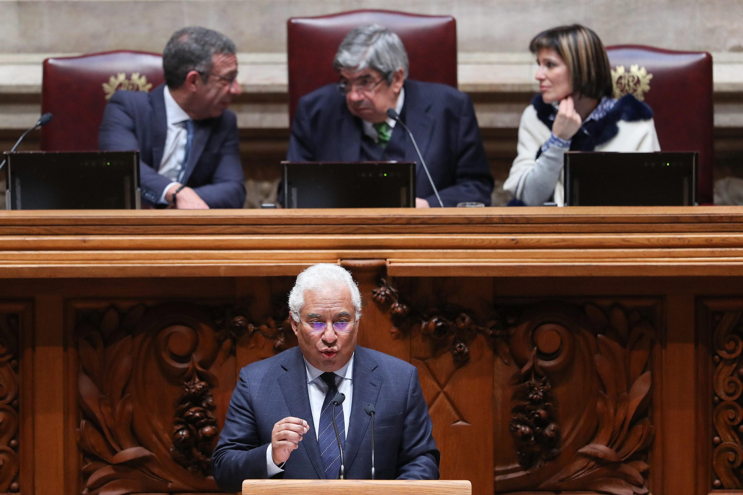 Costa afasta direita e afirma querer repor Serviço Nacional de Saúde na matriz originária da Constituição