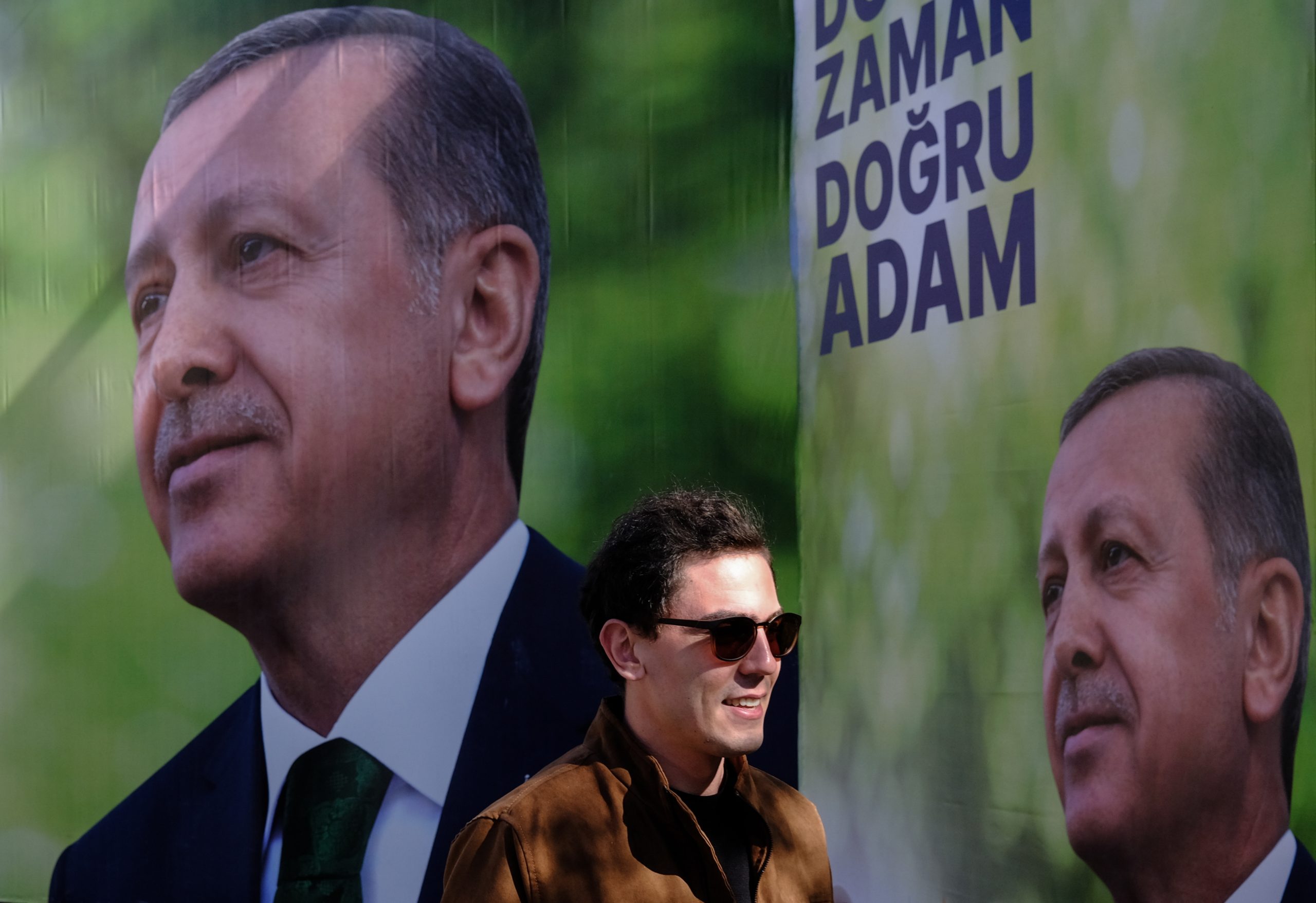 Putin apoia recandidatura de Erdogan, líder de “objetivos ambiciosos”