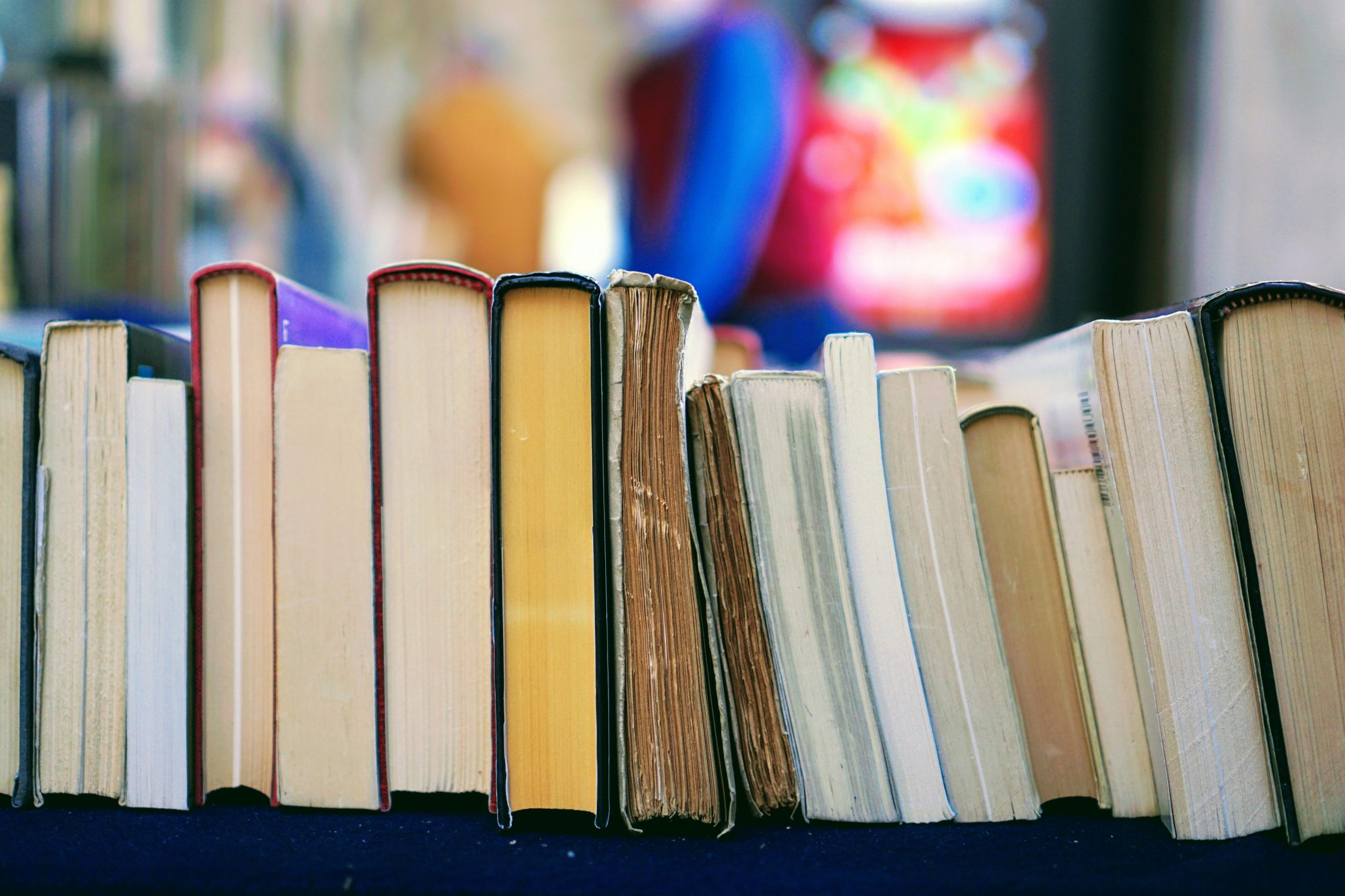 “Festas Tupperware” e erotismo: o livro que ainda não foi publicado e já dá que falar