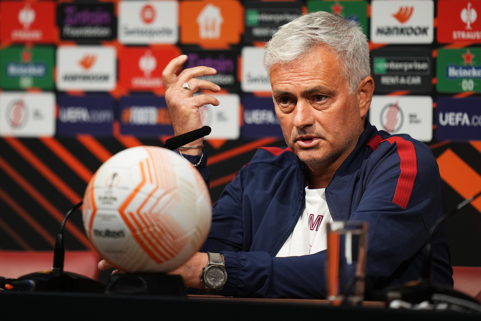José Mourinho tenta nova glória europeia na Roma frente ao recordista Sevilha
