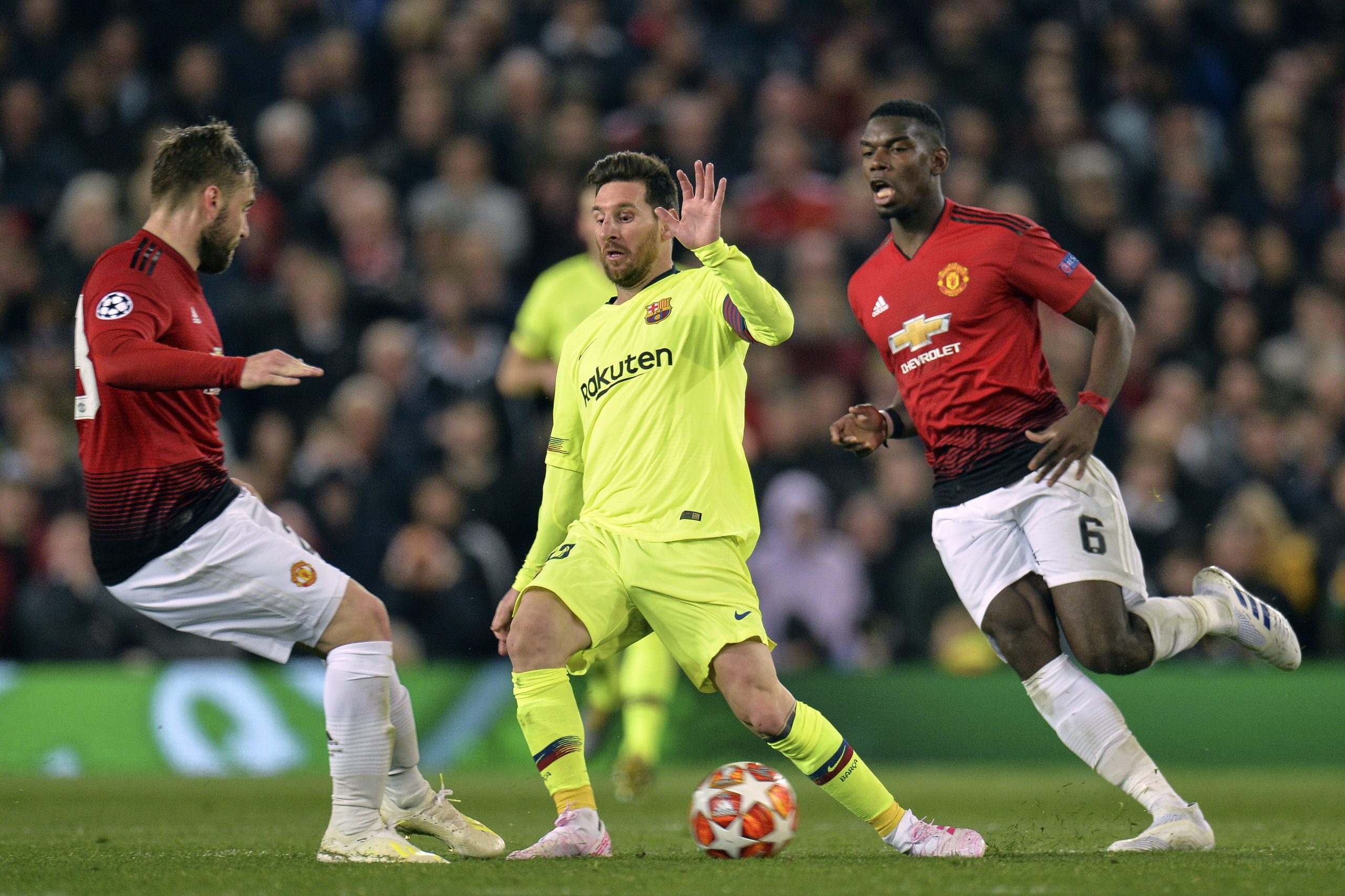 Exibição económica do FC Barcelona suficiente para abrir portas das meias-finais