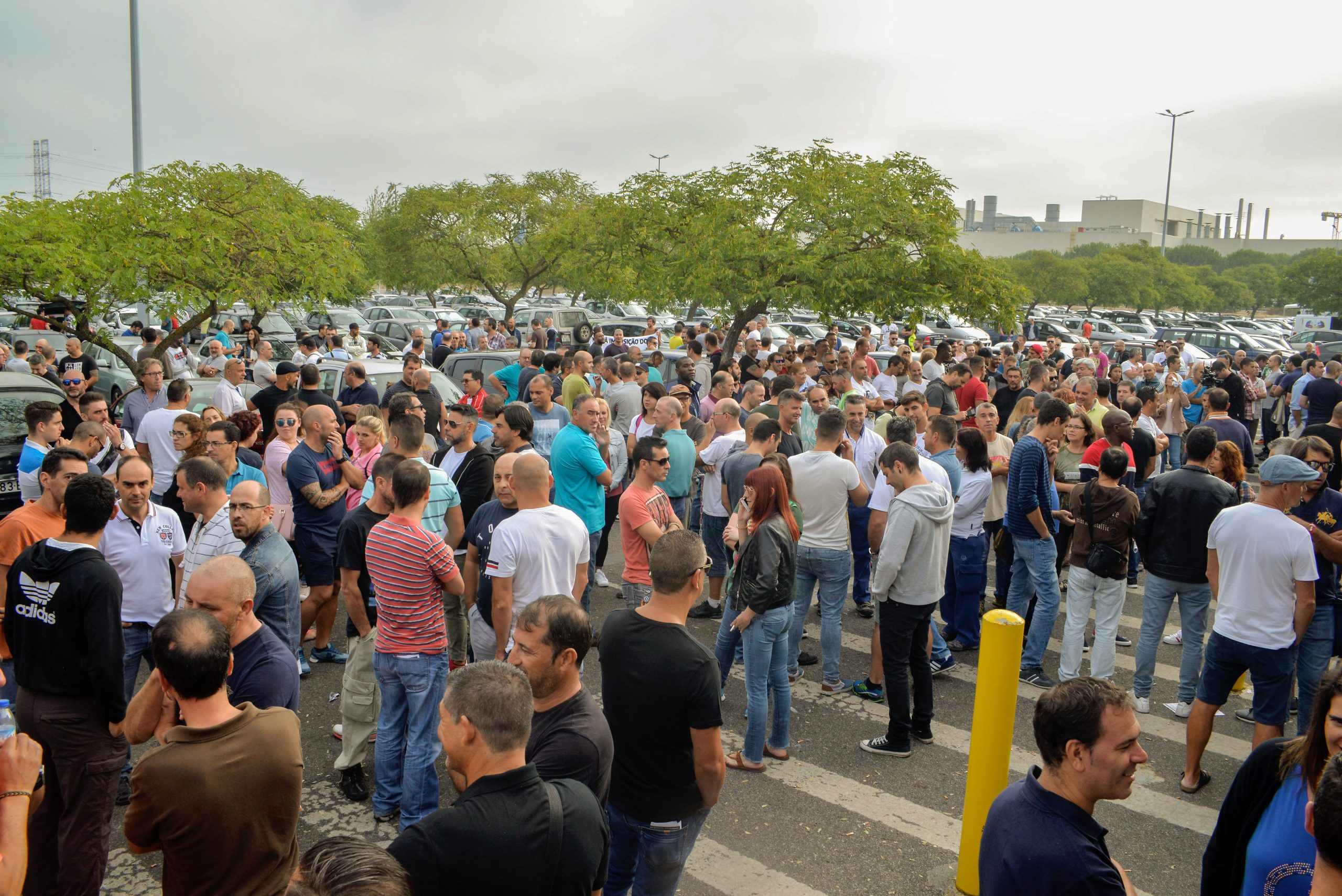 Autoeuropa. Trabalhadores regressam hoje ao trabalho após greve histórica