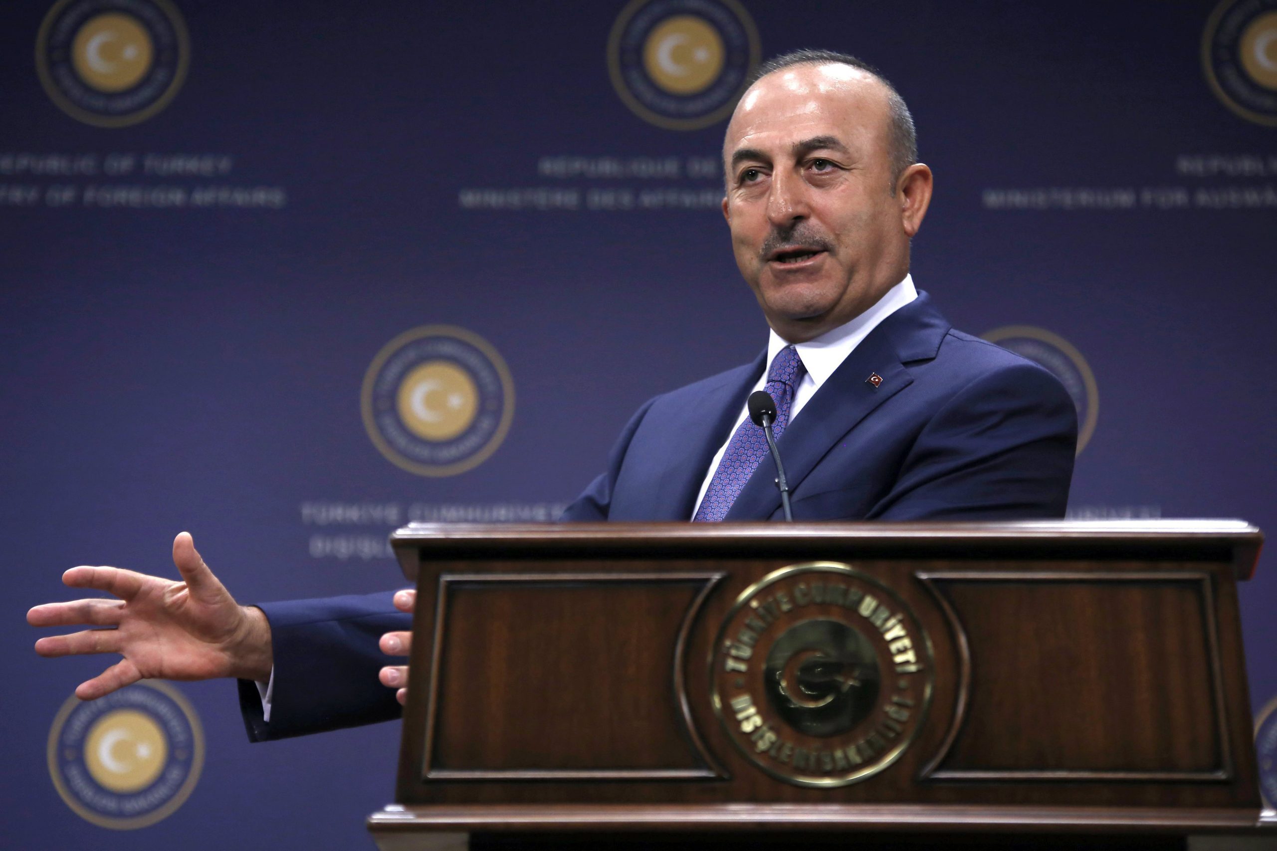 Turquia pede a países do Golfo para resolverem diferendo com Qatar pelo diálogo