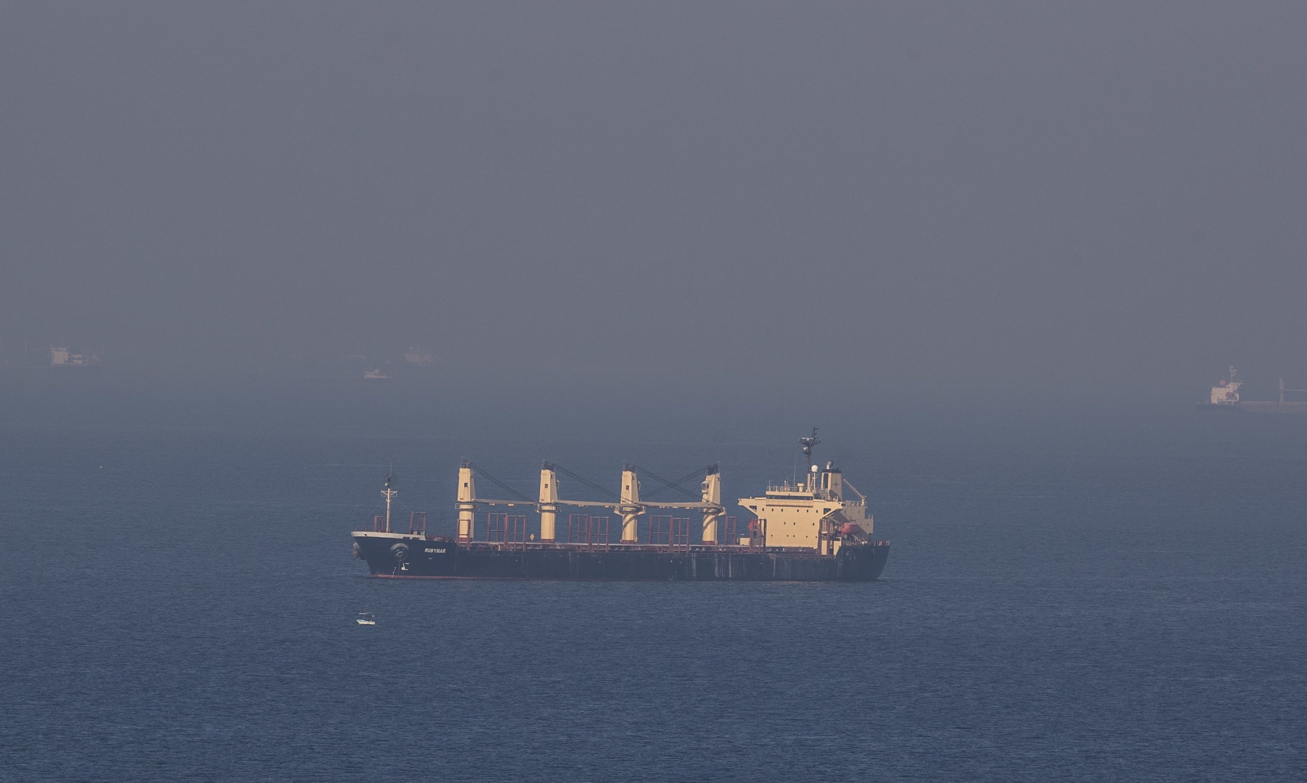 Rússia considera que todos os navios no Mar Negro são “potenciais transportadores de carga militar”