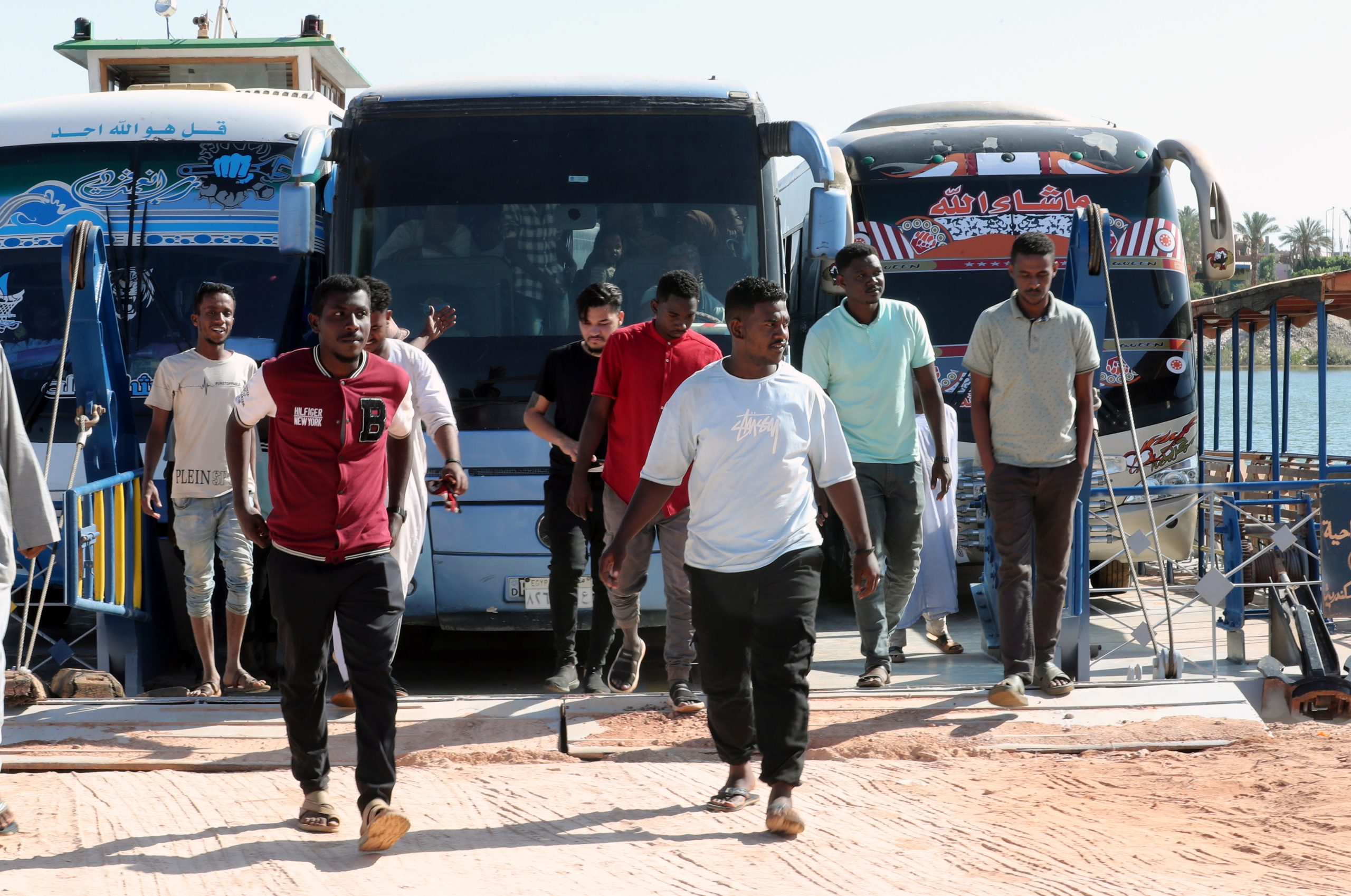 Total de refugiados sudaneses após quatro meses de conflito armado supera um milhão