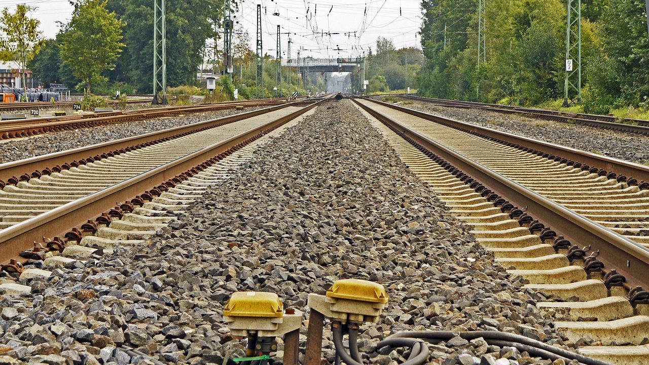 Restabelecida circulação na Linha da Beira Alta após colisão que fez um morto