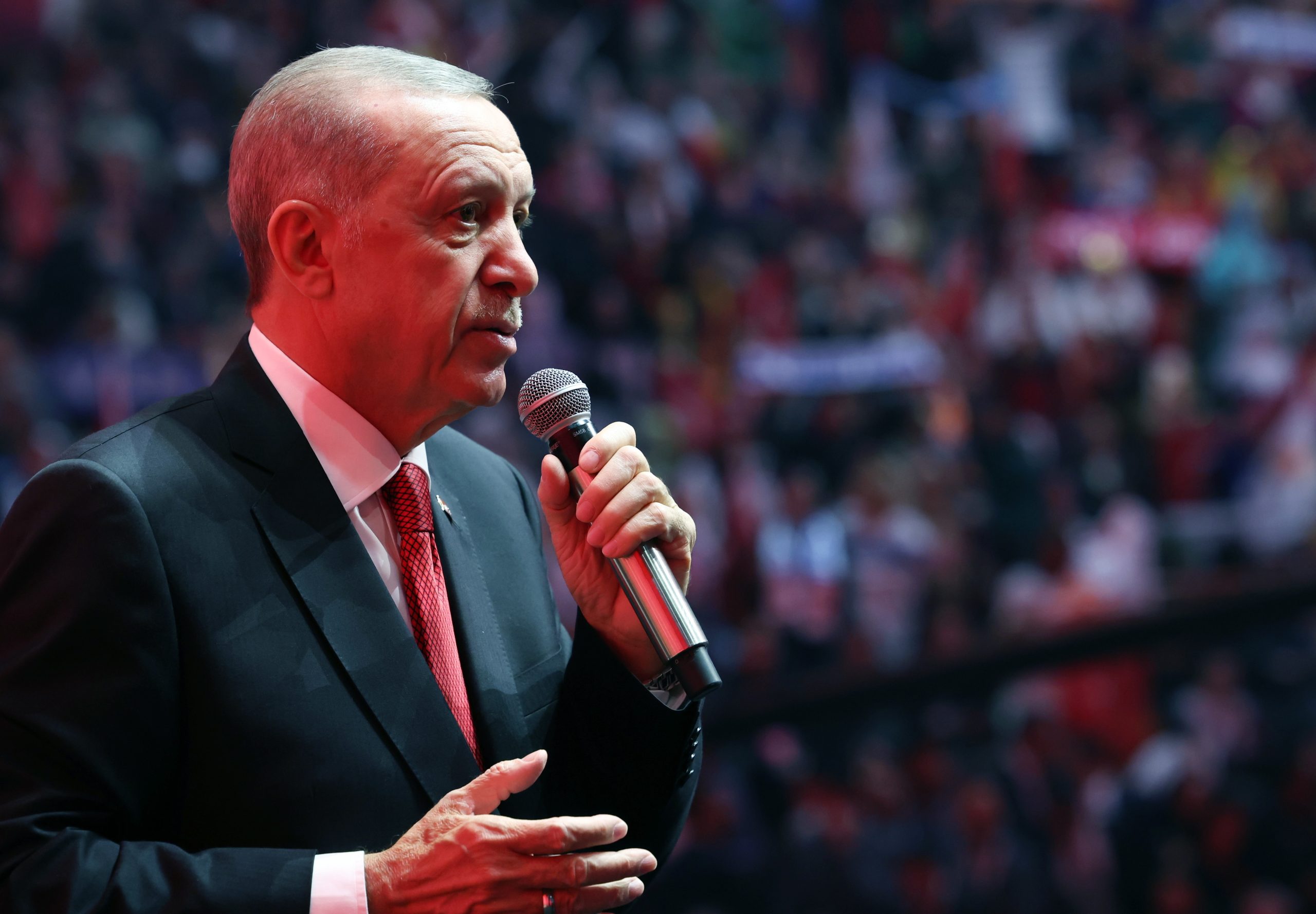 Erdogan pede a teólogos islâmicos para combater “ameaça da homossexualidade”