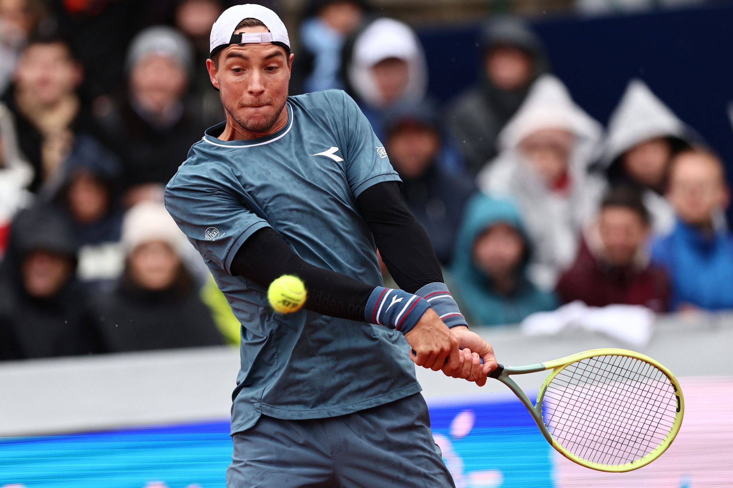 Struff faz história em ‘casa’ com triunfo no torneio de ténis de Munique