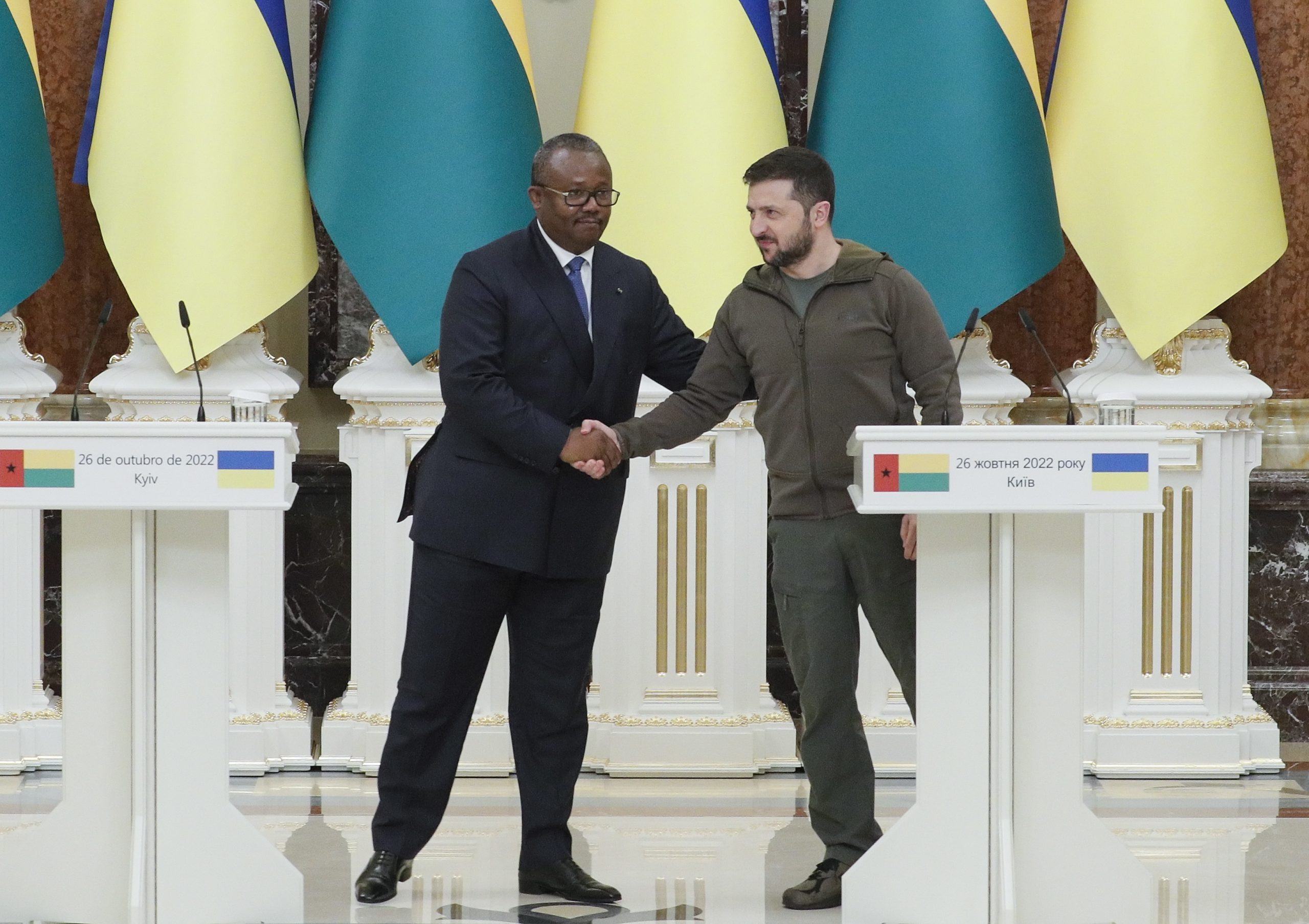 Presidente guineense é o primeiro líder africano a visitar o país e “ouvir a verdade”, diz Zelensky