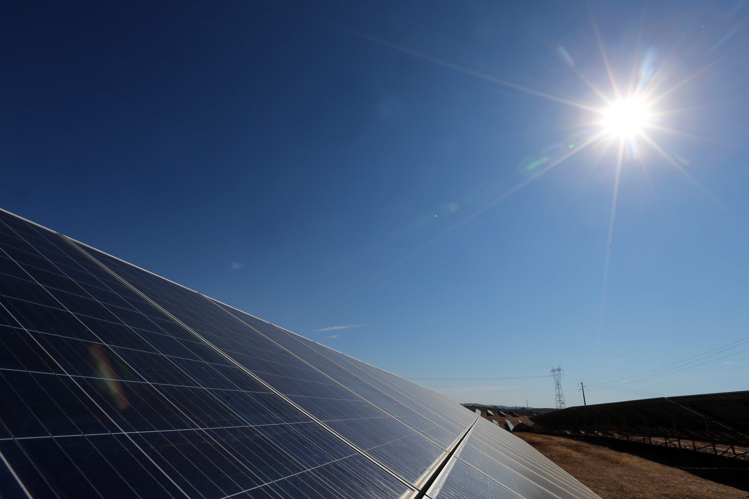 Terreno não muda de rústico para urbano se for arrendado para se instalarem painéis solares