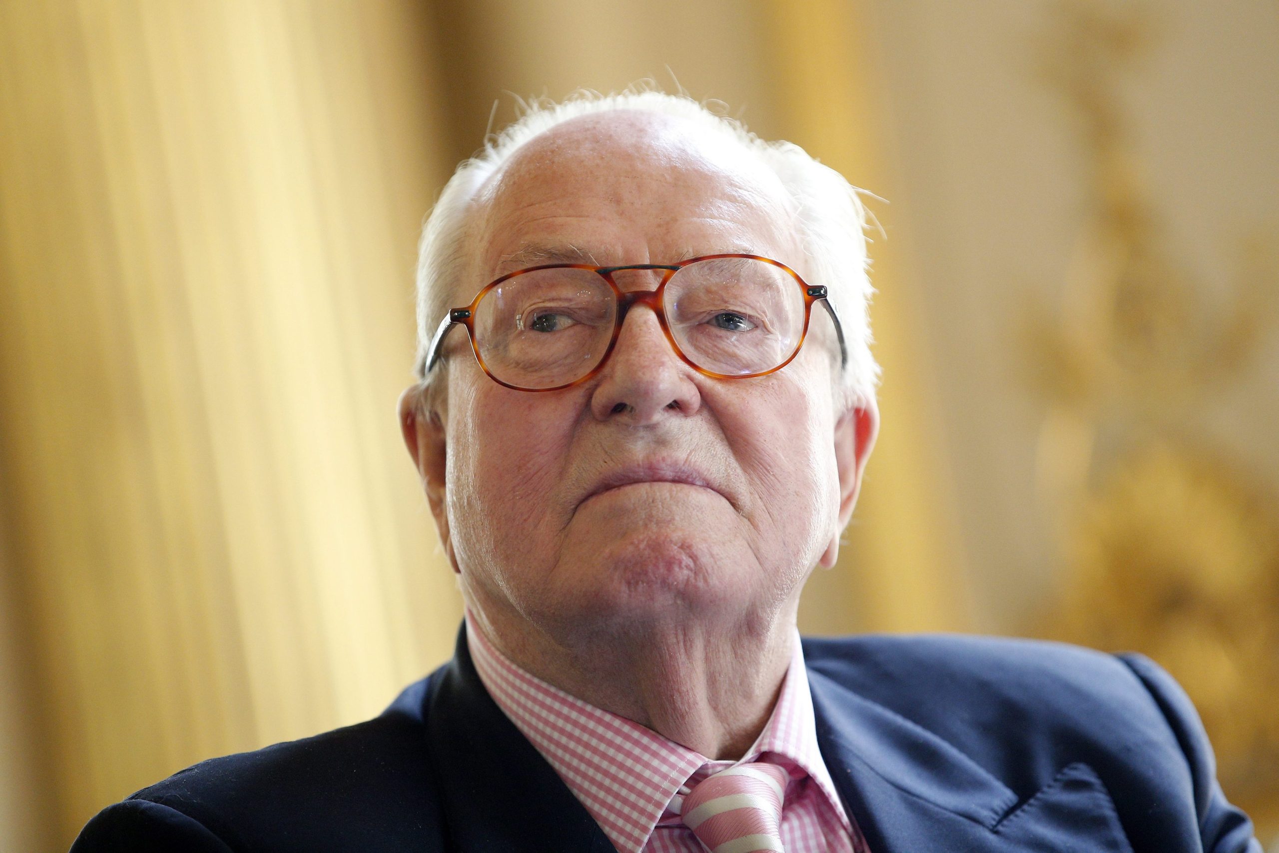 Pai de Marine Le Pen vai a julgamento por incitação ao ódio racial em França