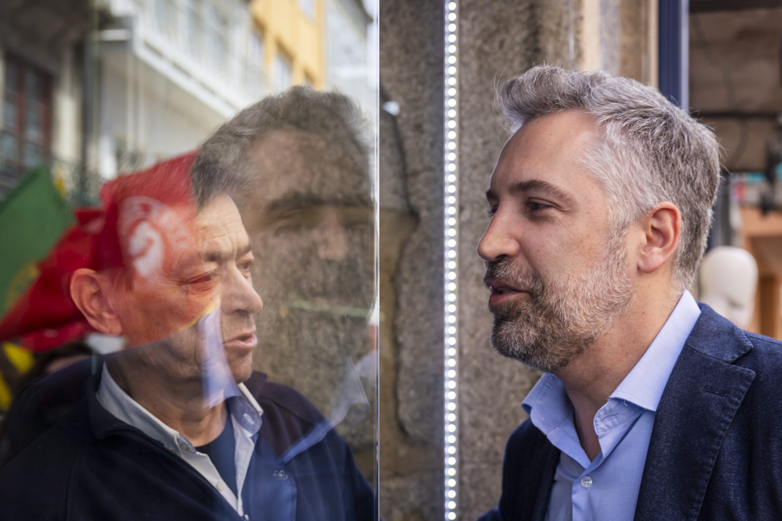 Pedro Nuno Santos diz que forma da AD lidar com crises “é cortar”