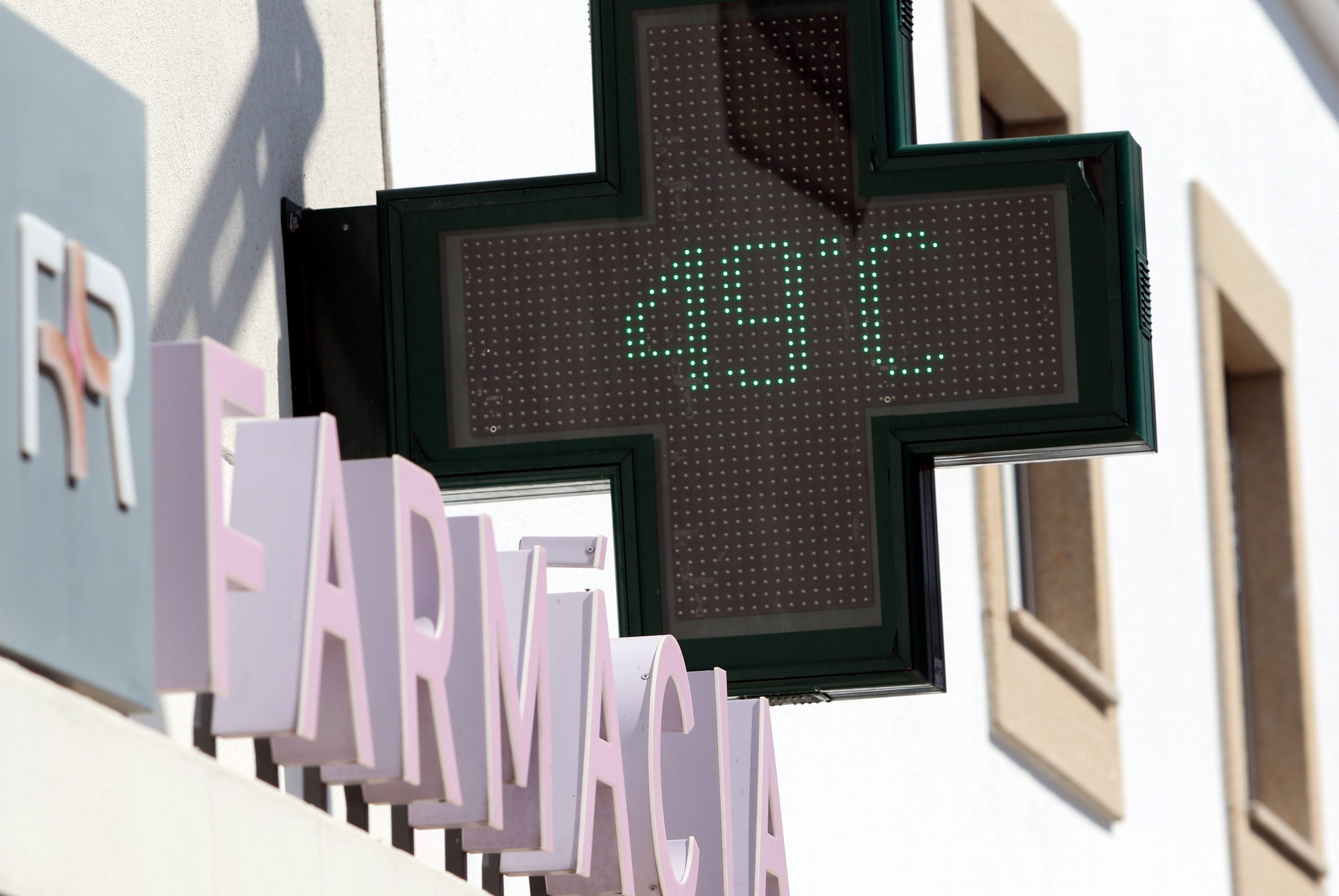 Calor. ARS Norte ativa quinta-feira o nível de risco amarelo em toda a região