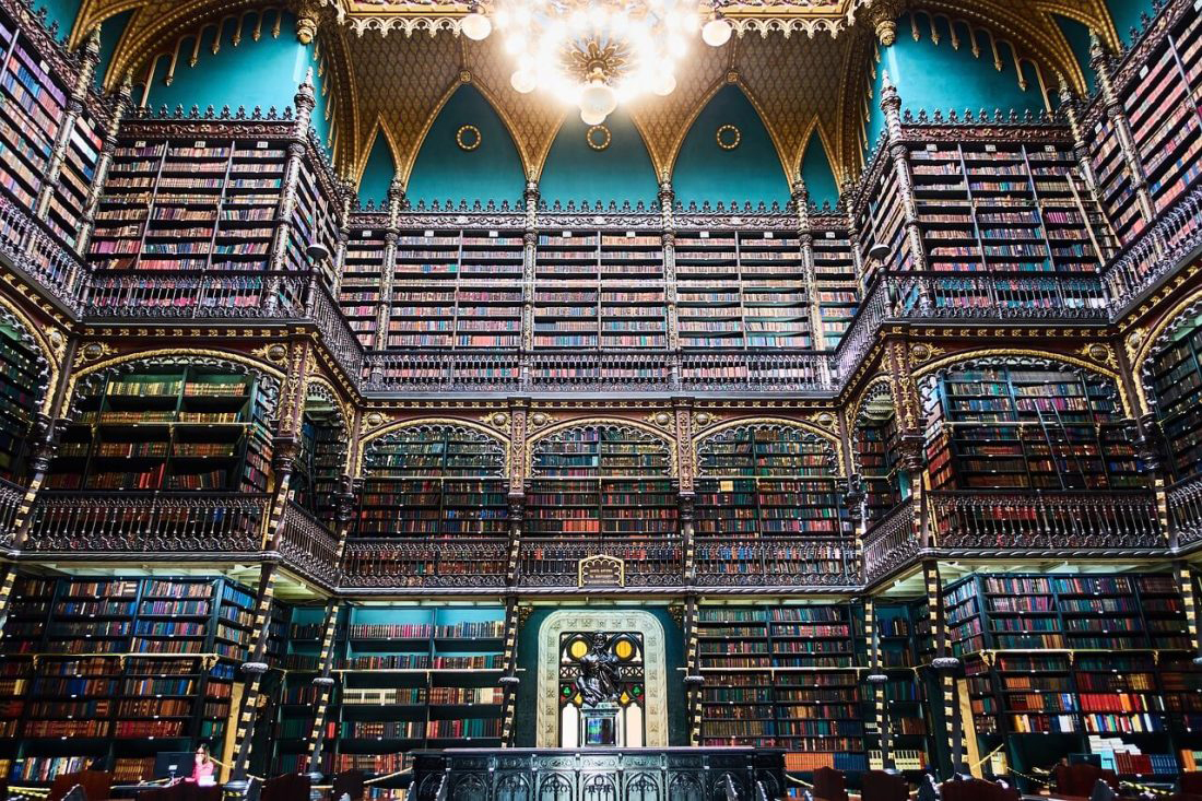 Uma das mais belas bibliotecas portuguesas do mundo está no Rio de Janeiro e ‘ganhou vida’ nas redes sociais