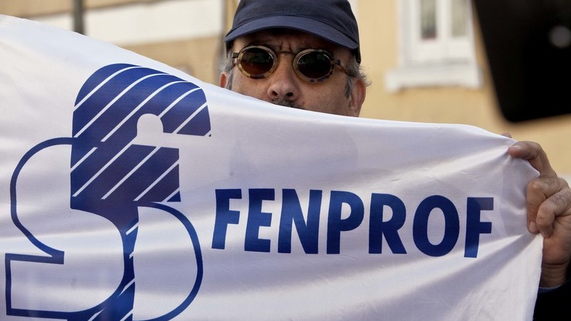 Governo reconhece envelhecimento docente, Fenprof diz que tutela nada fez
