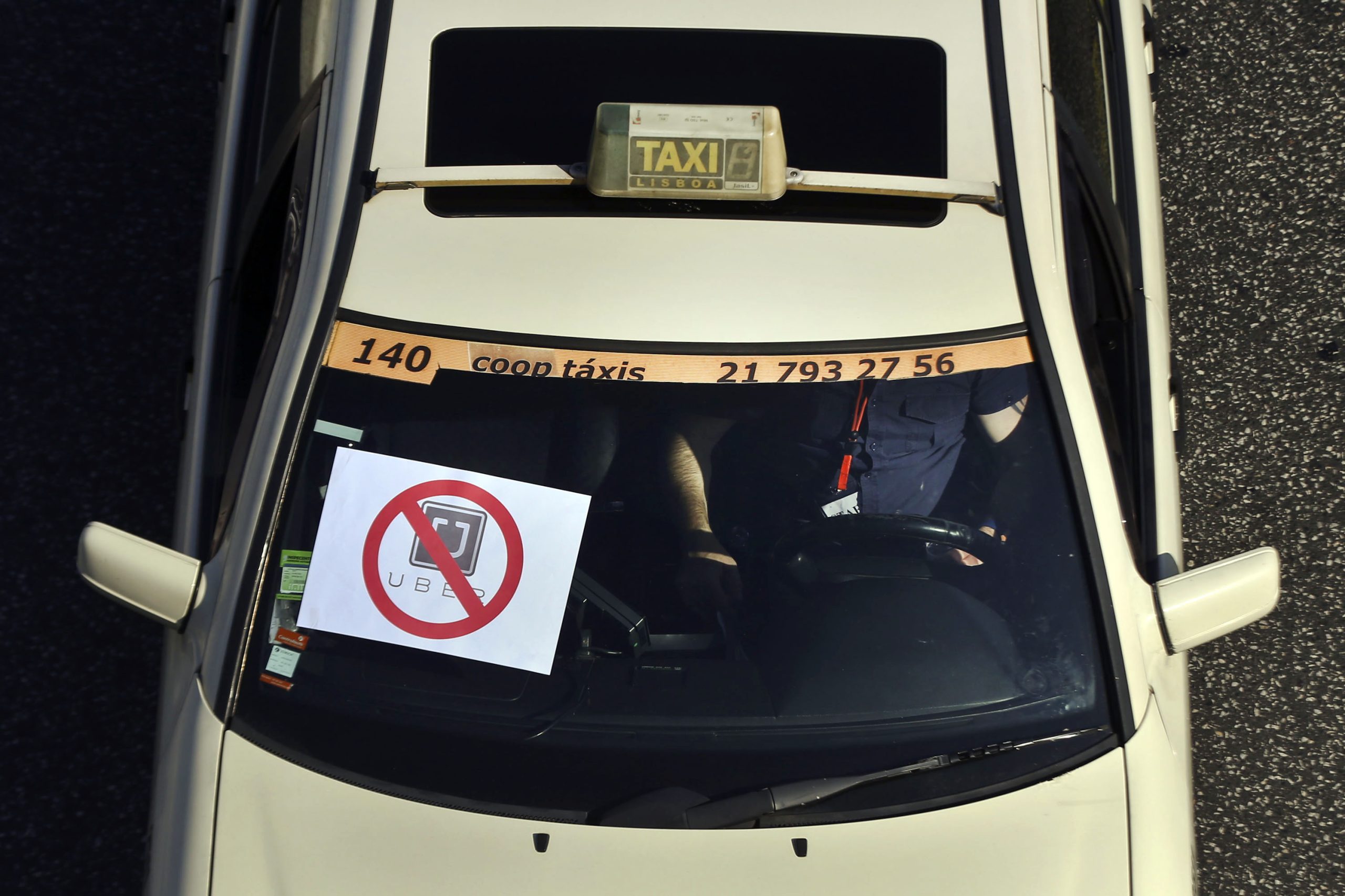 Proposta de lei para regular plataformas eletrónicas de transporte votada na especialidade no dia 22