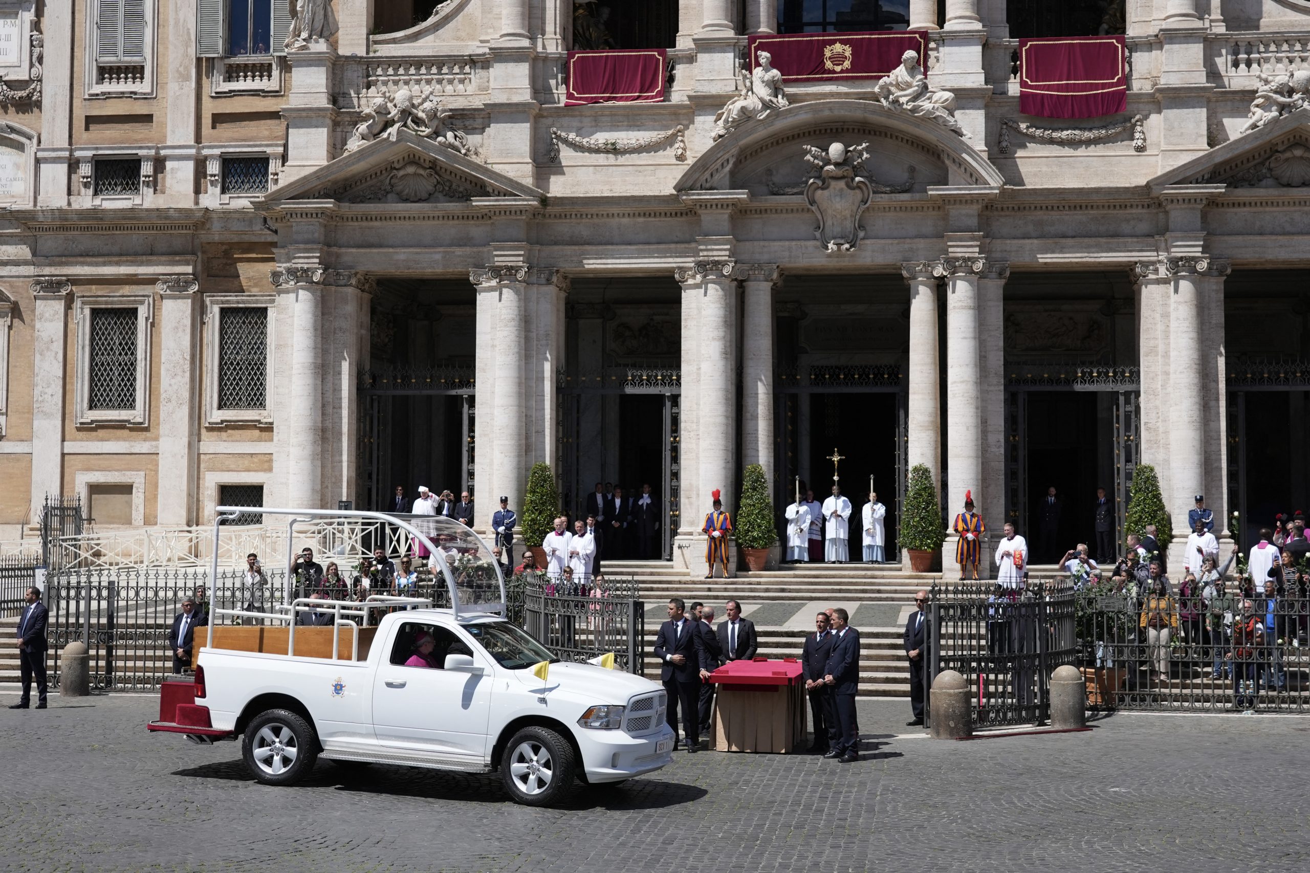 Túmulo de Francisco eleva Basílica de Santa Maria Maior a novo destino turístico de Roma