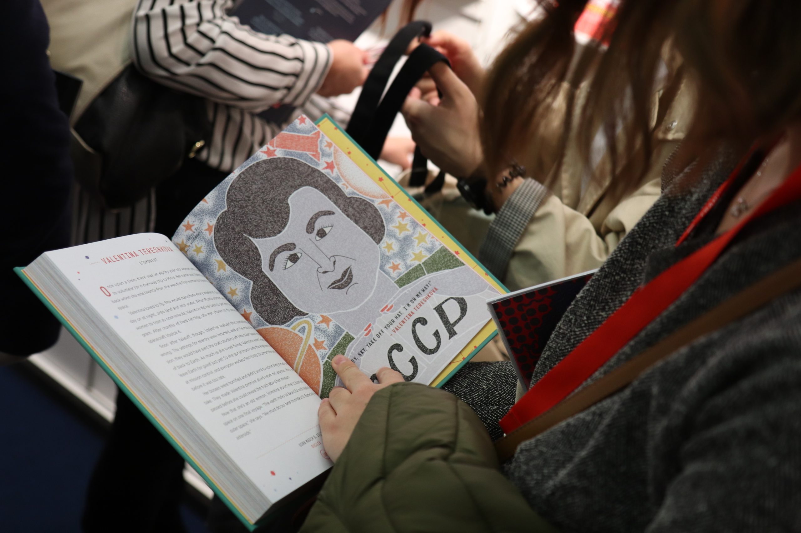Dia Mundial da Criança. Trava-línguas, histórias de avós e de mulheres artistas entre as novidades do livro infantil
