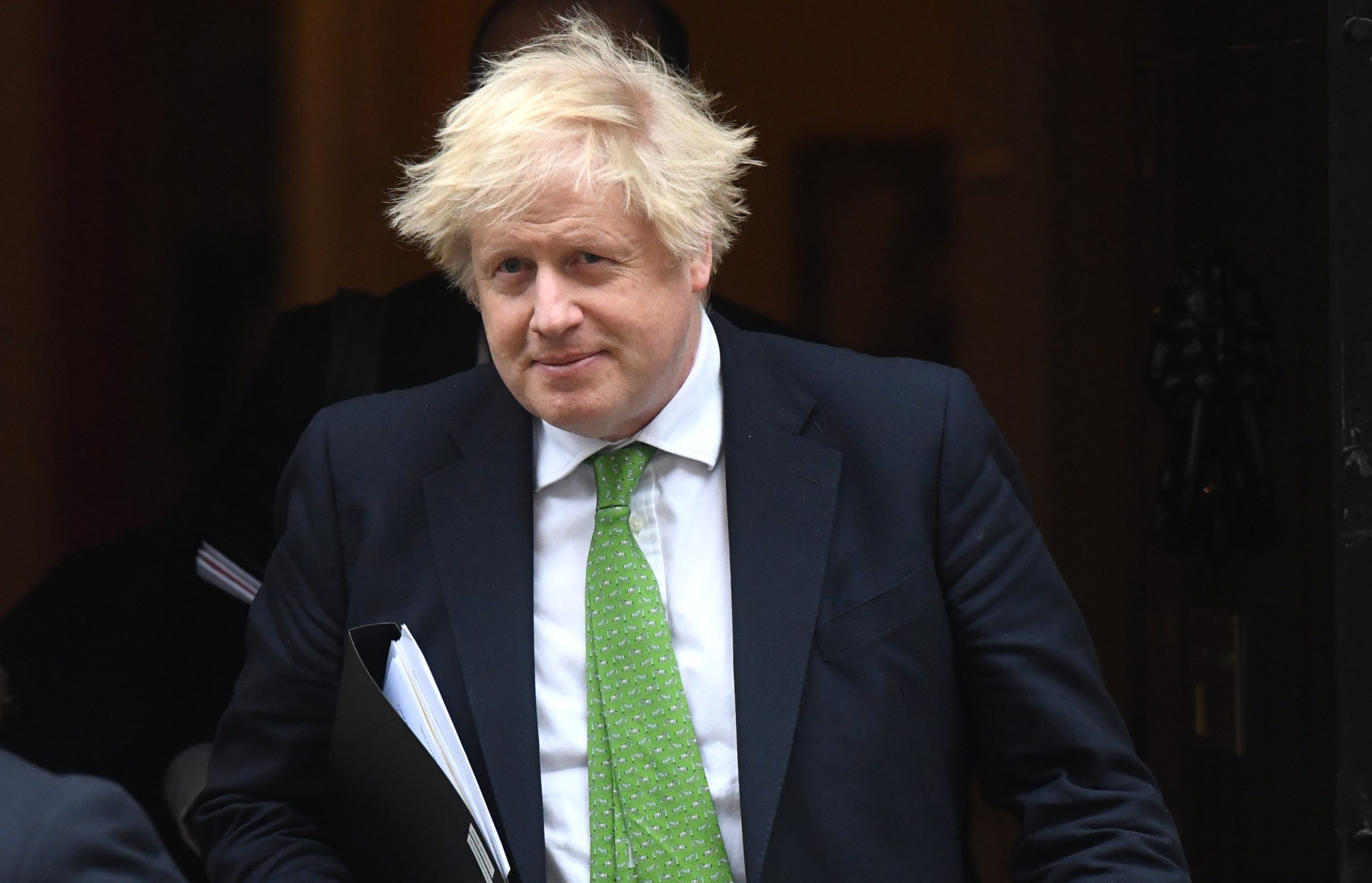 Boris Johnson fecha acordo para livro de memórias sobre a sua polémica governação
