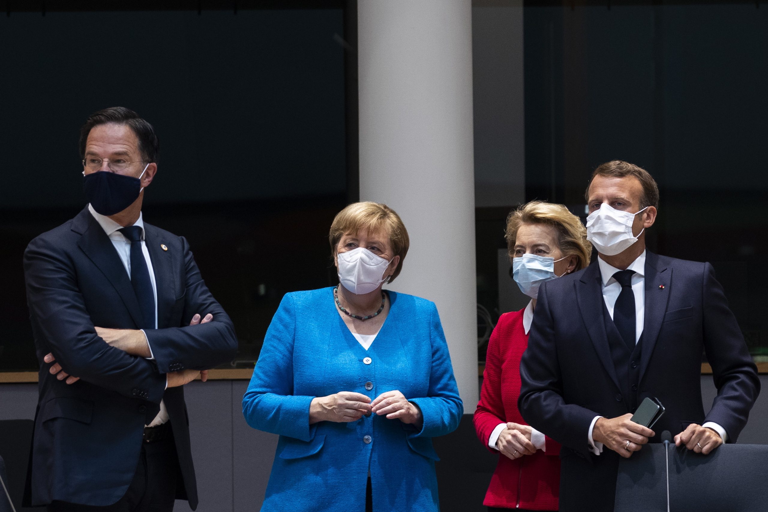Conselho Europeu: Consultas bilaterais de Charles Michel prosseguem com Macron, Merkel e Rutte