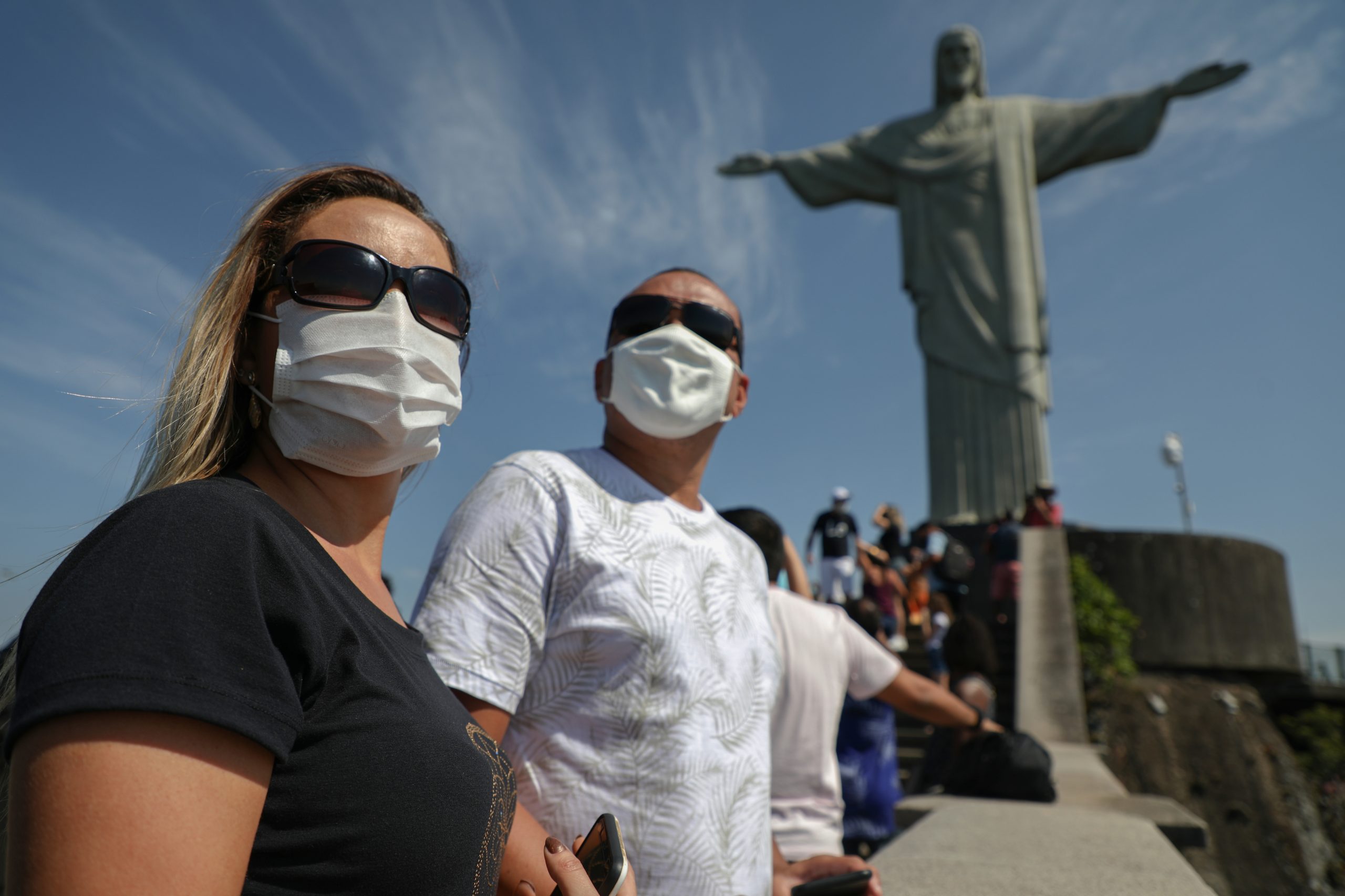 OCDE diz que Brasil precisa de reformas para sair da crise económica