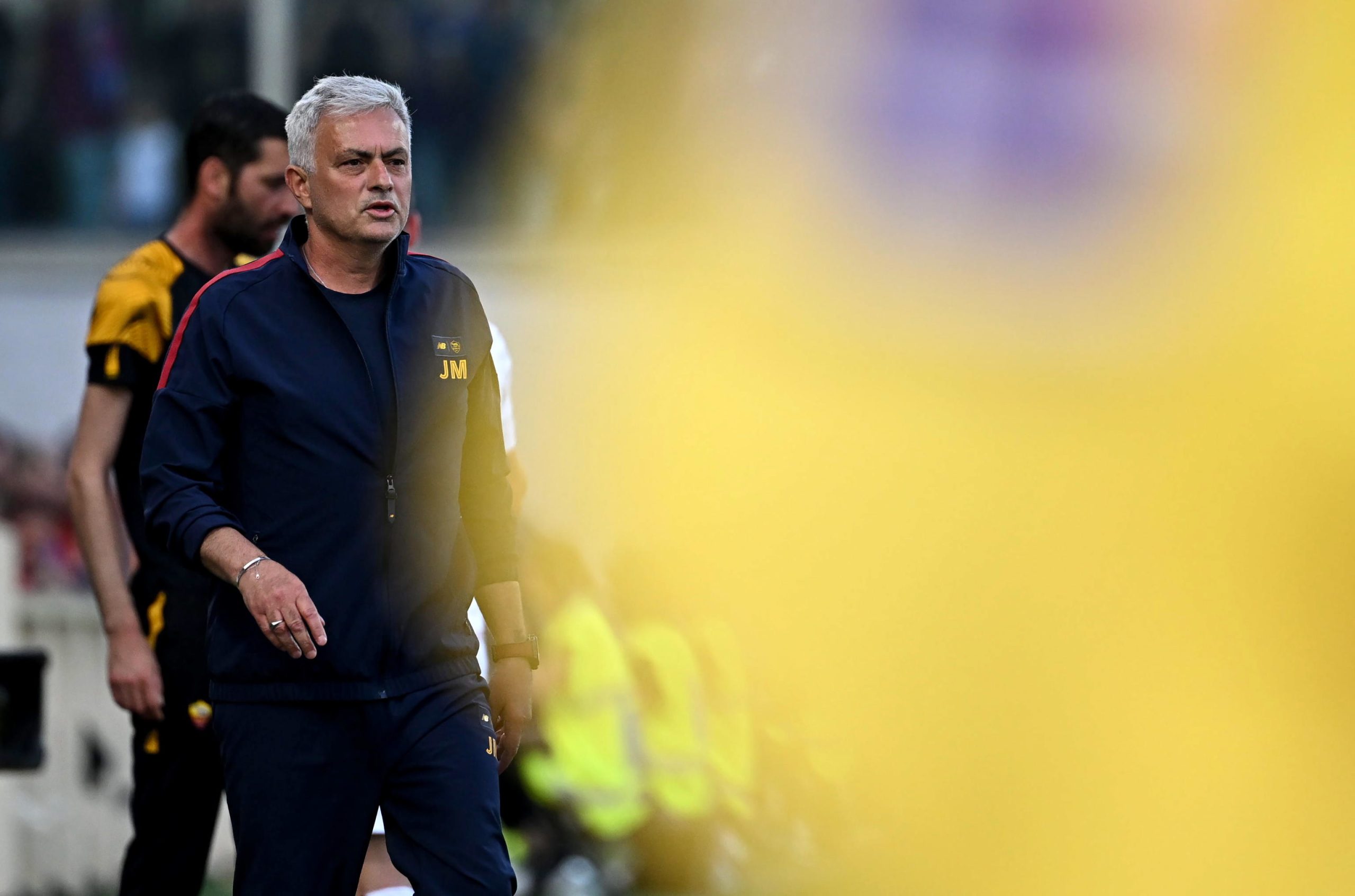 Roma de Mourinho perde em Florença e fica com a Europa em risco