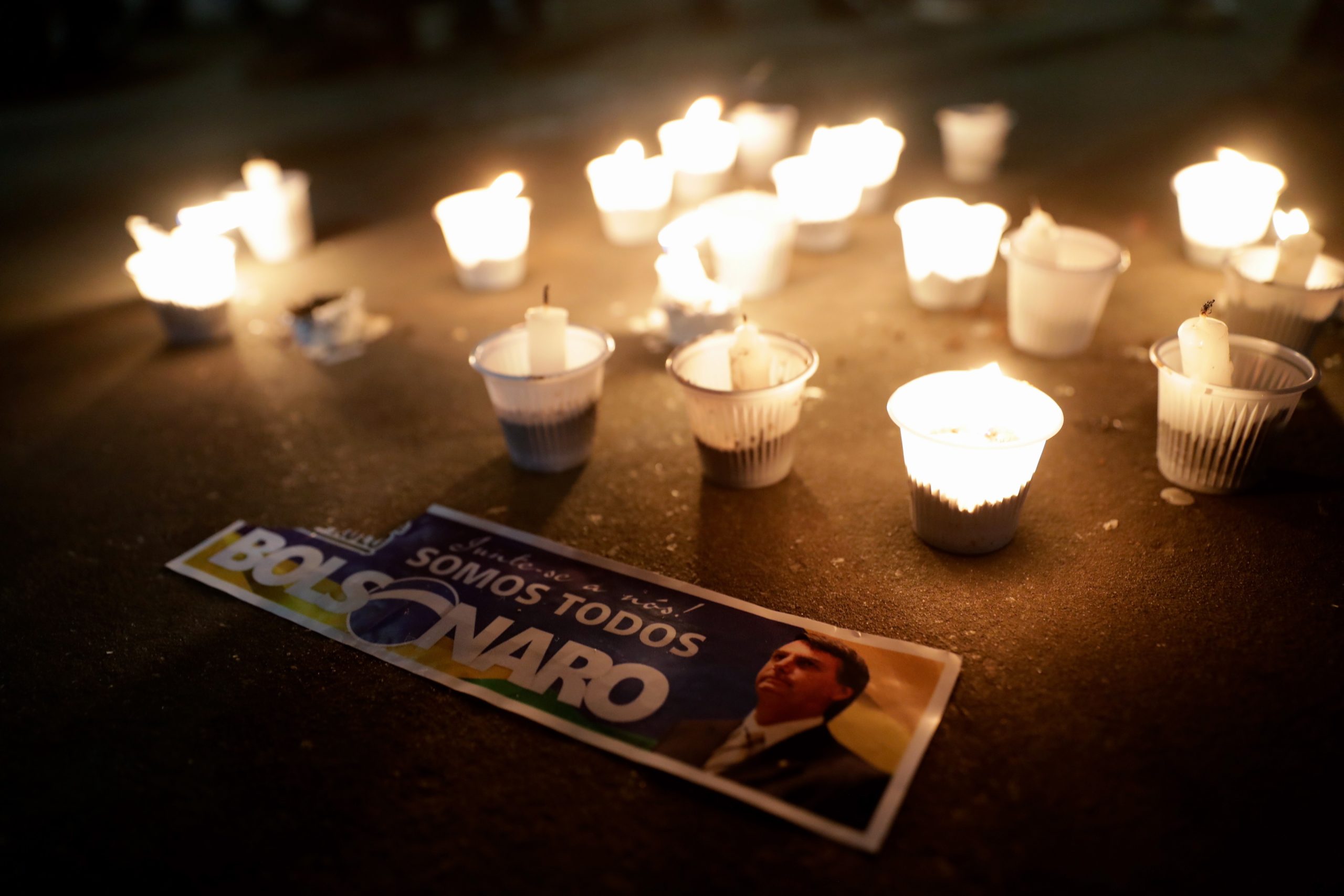 Bolsonaro permanece em estado grave e precisa de nova cirurgia