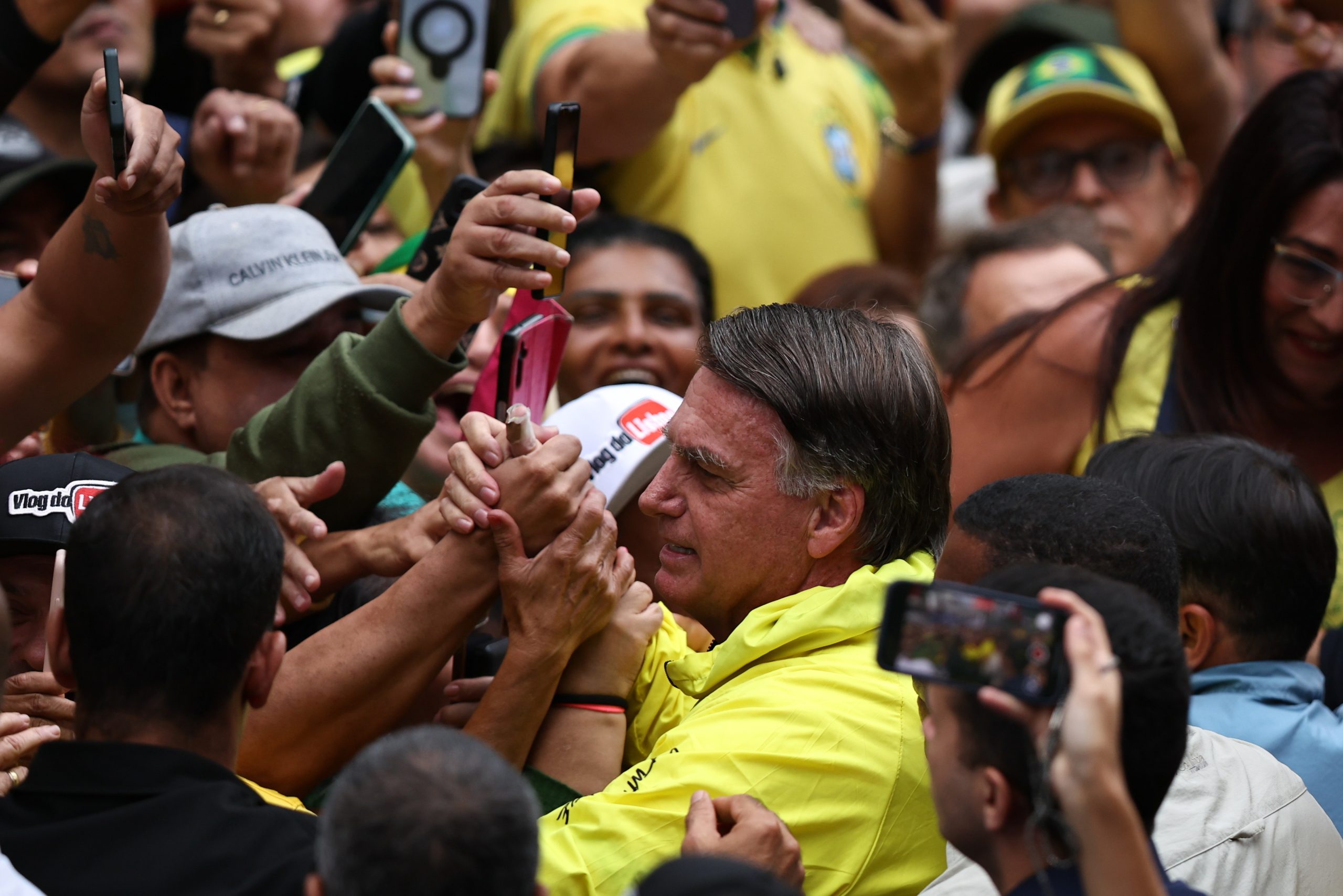 Jair Bolsonaro começa hoje a ser julgado, mas antigo presidente não estará presente no tribunal
