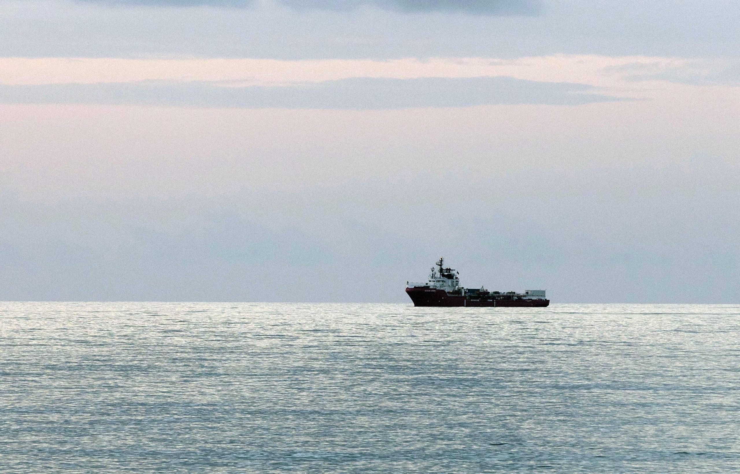 Naufrágio no Mediterrâneo poderá ter feito 130 vítimas