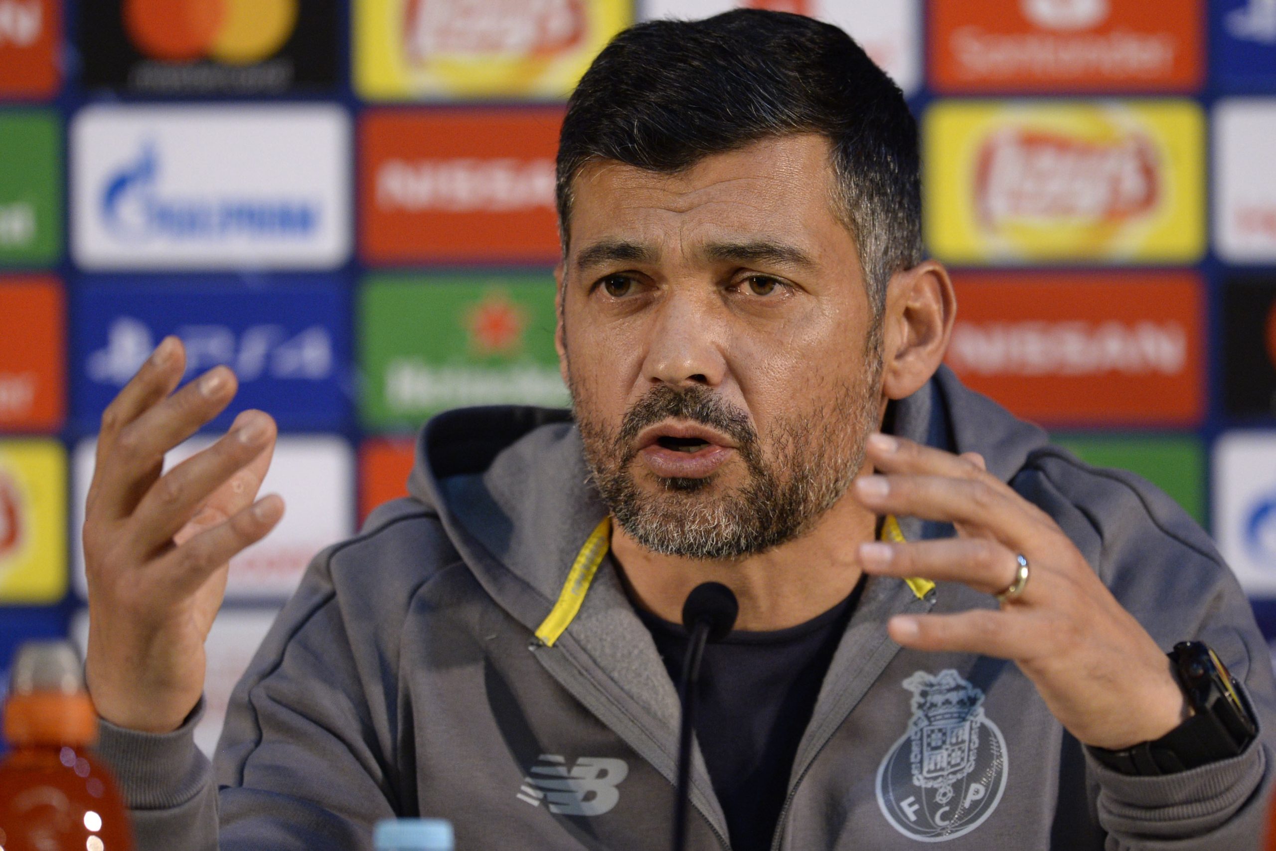 Sérgio Conceição considera duelo com o Schalke “o mais difícil desta fase”