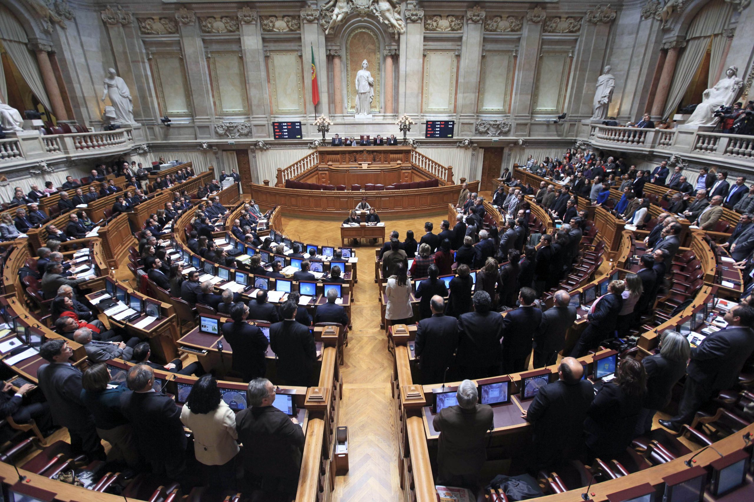 Guardas prisionais apontam dedo ao Parlamento após fuga em Vale dos Judeus