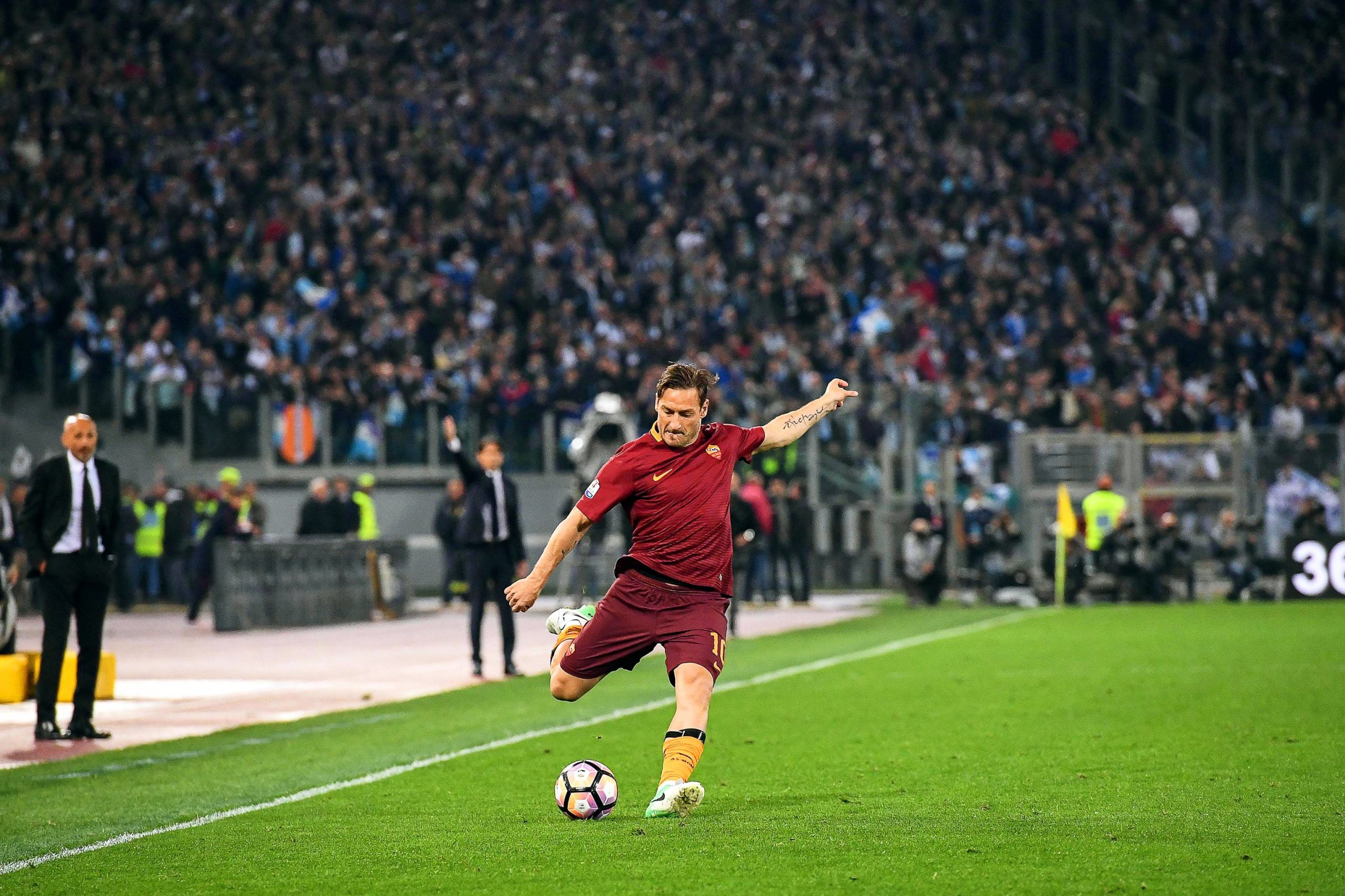 Totti, o ‘eterno capitão’ pendura as botas no final da temporada