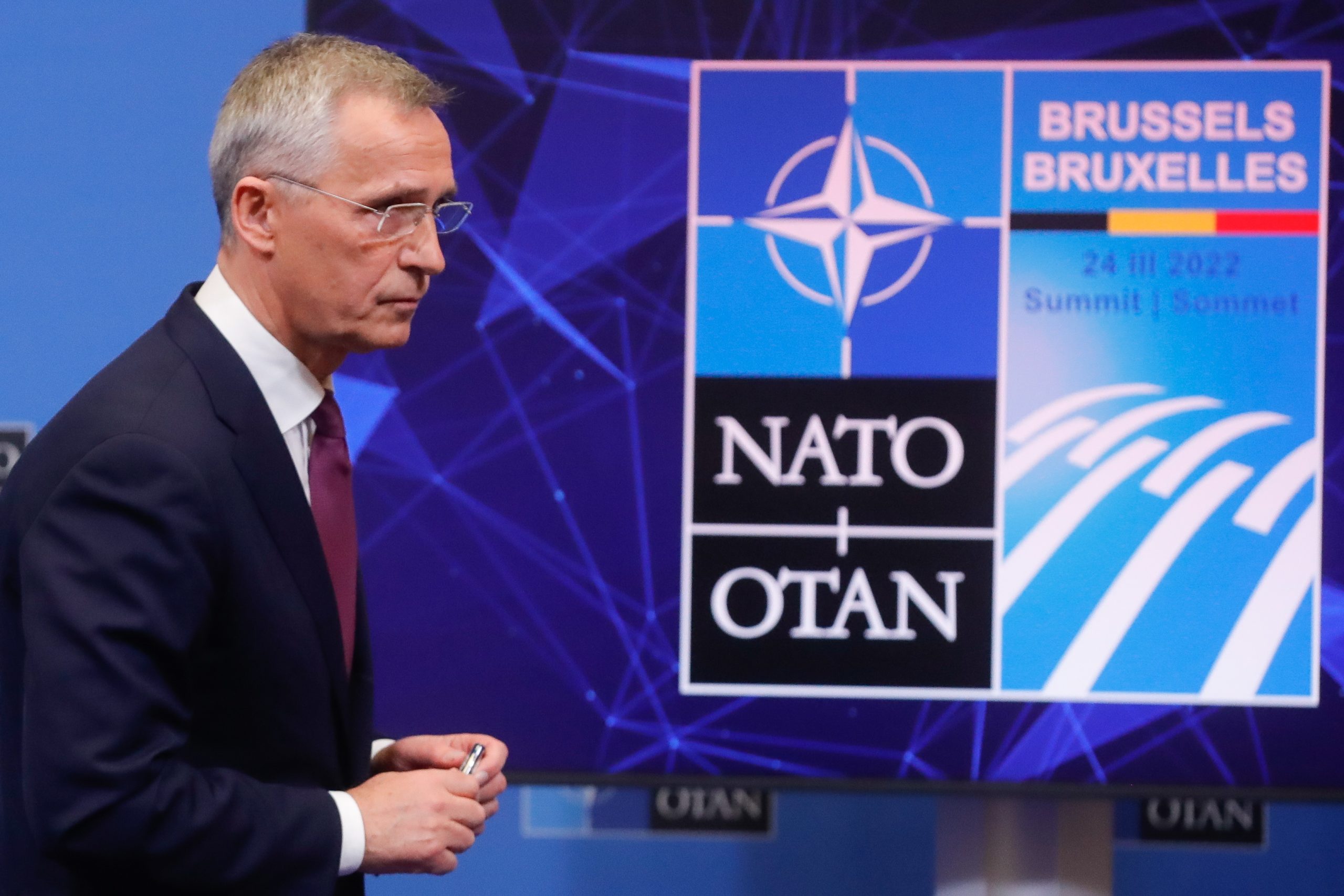 Secretário-geral da NATO espera que aliados concordem em acelerar investimentos na defesa