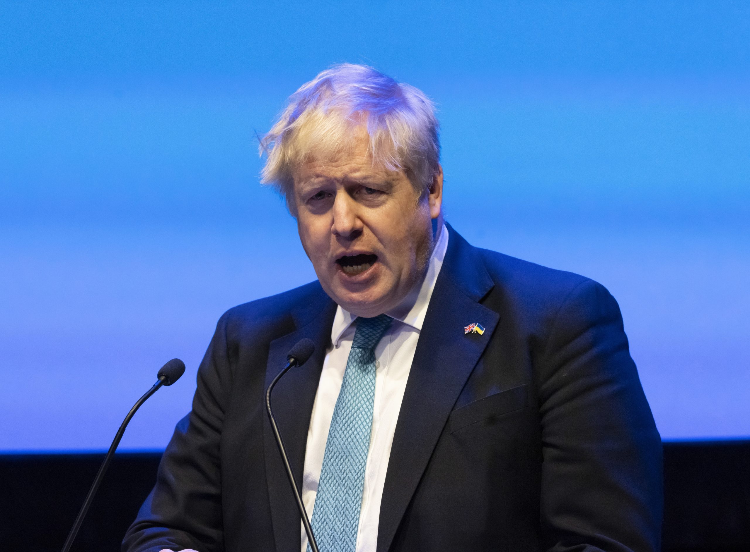 Boris Johnson diz que é vital que Putin fracasse na invasão