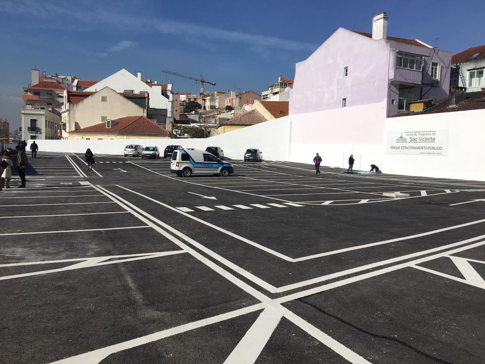 Lisboa ganha 335 lugares de estacionamento noturno gratuitos em parceria com o LIDL