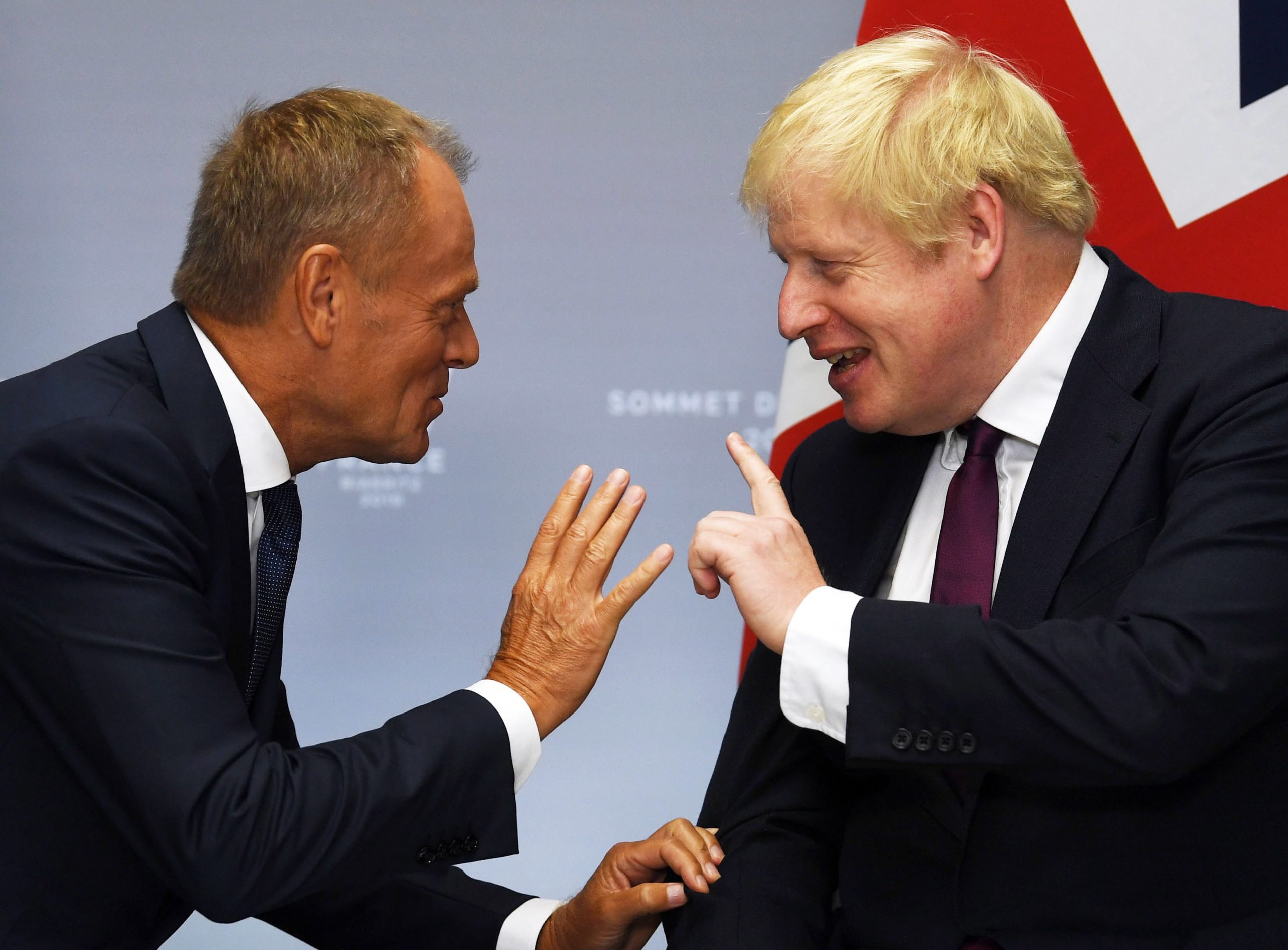 Donald Tusk sobre Brexit: “O que está em causa não é ganhar um estúpido jogo de culpa”