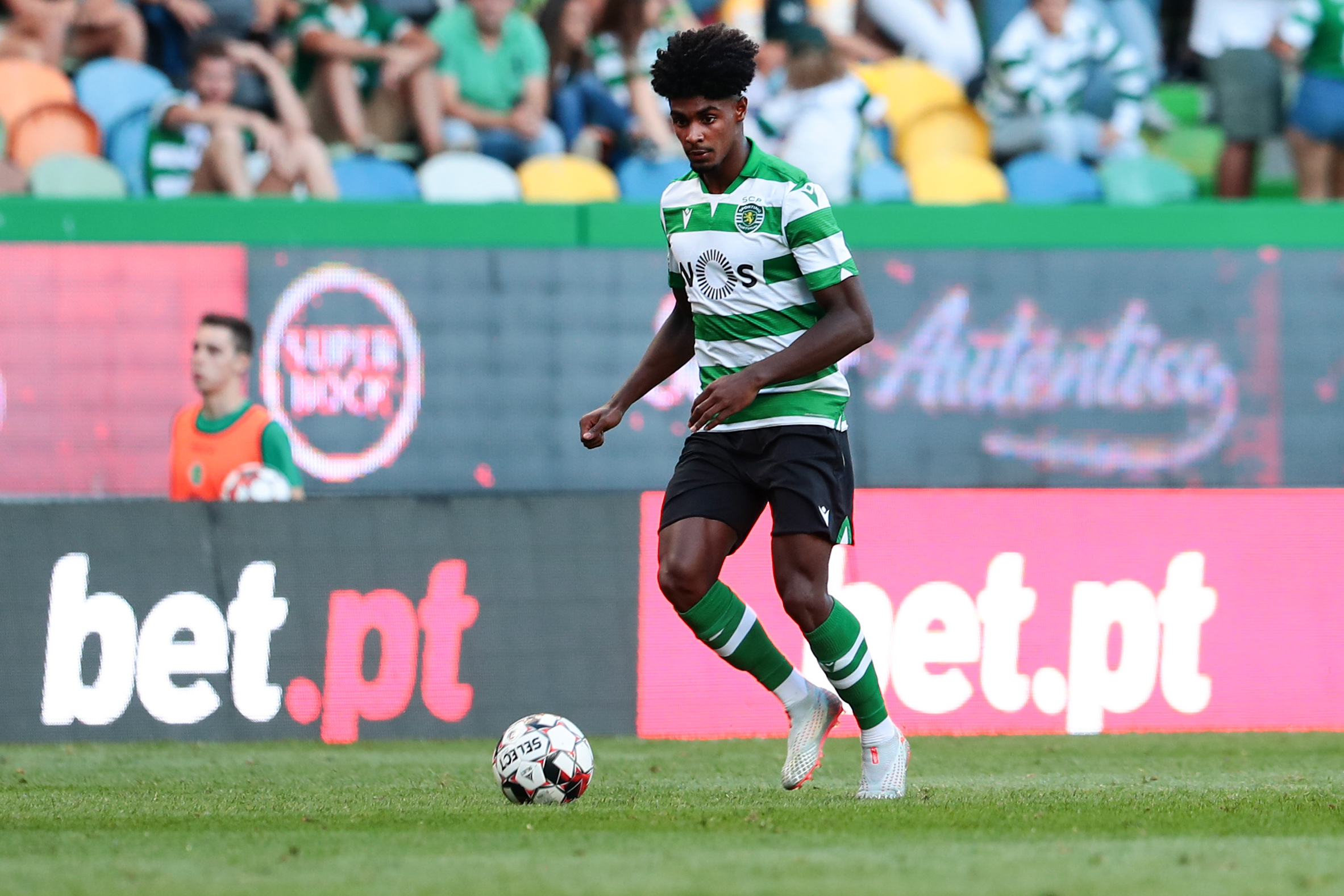 Mercado: Sete jogadores formados em Alcochete disseram adeus a Alvalade. Quantos ficam?
