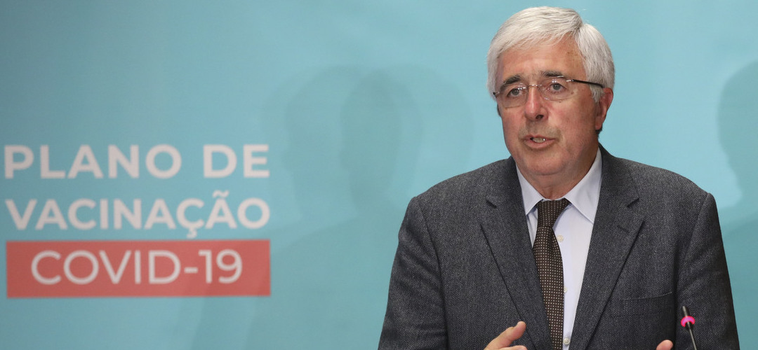 Covid-19: PSD pede audição parlamentar do coordenador do plano de vacinação esta semana