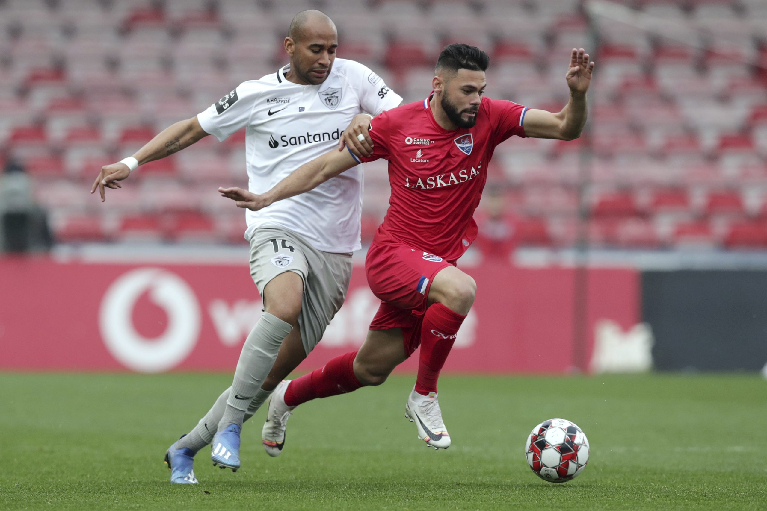 Gil Vicente e Santa Clara empatam com golos marcados na segunda parte