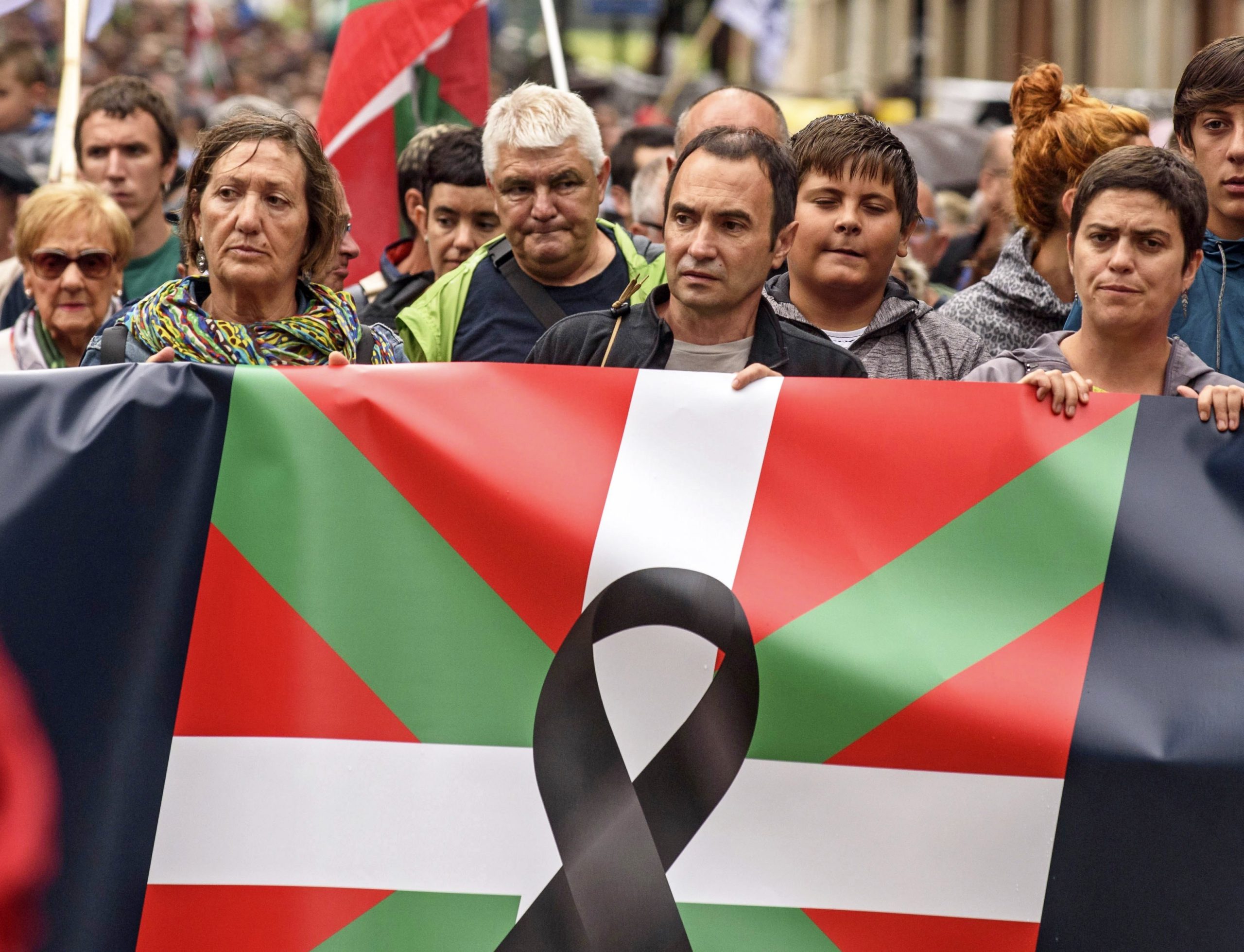 ETA diz que é preciso aprender as “lições da Catalunha”