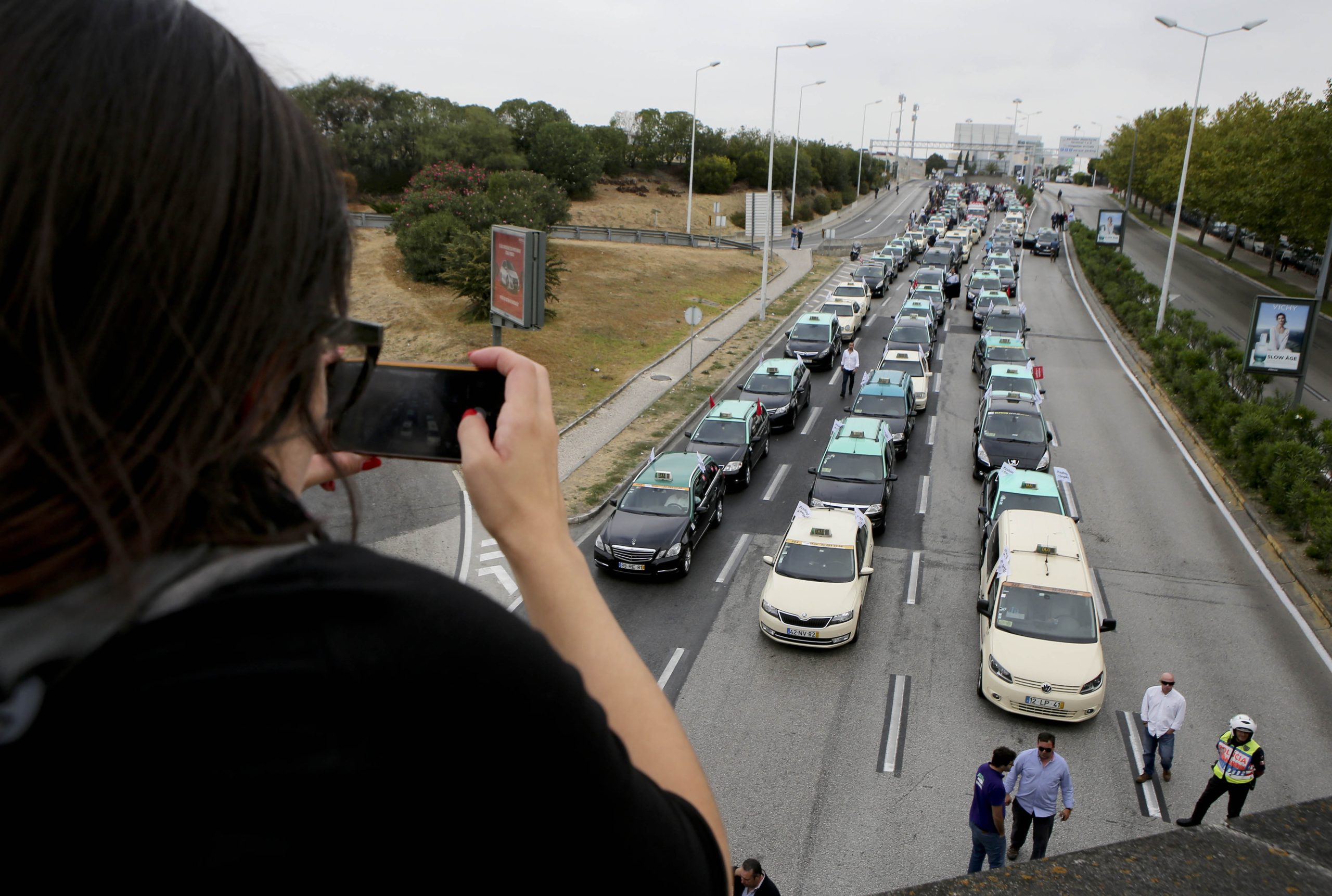 Tribunal profere hoje sentença a um dos três taxistas detidos na manifestação